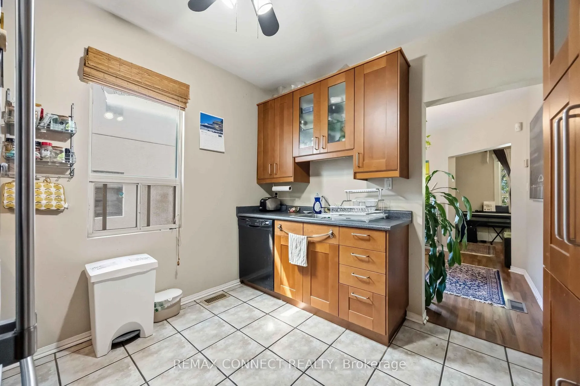 Photo 39 of 261 Cedarvale Avenue, Toronto, Woodbine-Lumsden — HOMEH