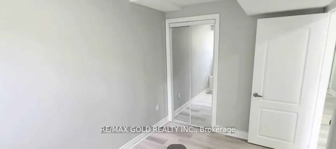 Photo 5 of Unit Bsmt, 29 Sunny Glen Crescent, Brampton, Northwest Sandalwood Parkway — HOMEH