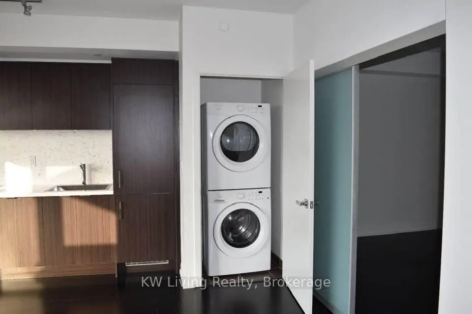 Photo 8 of Unit 4205, 21 Widmer Street, Toronto, Waterfront Communities — HOMEH