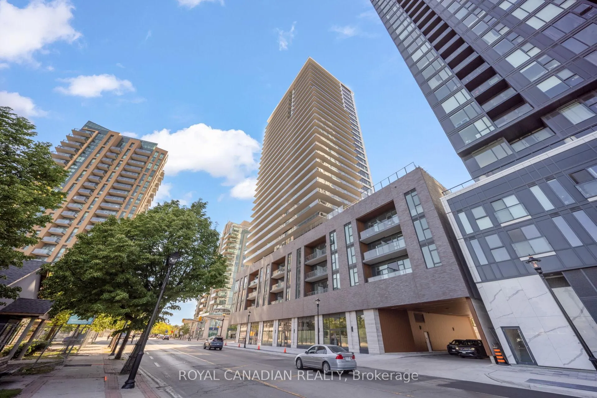 Photo 5 of Unit 610, 2075 Lakeshore Road, Burlington, Brant — HOMEH