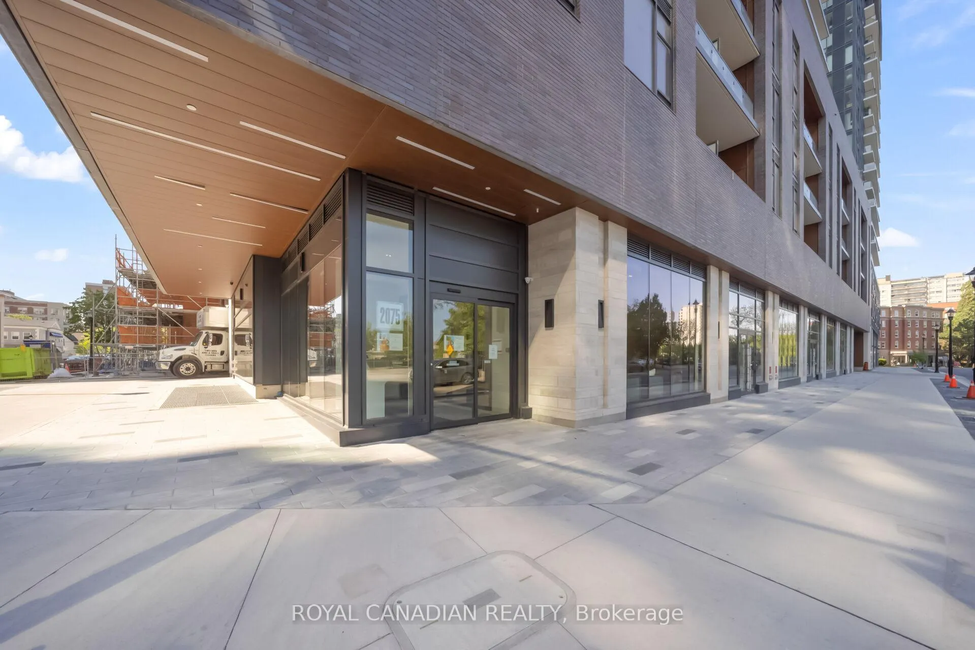 Photo 6 of Unit 610, 2075 Lakeshore Road, Burlington, Brant — HOMEH
