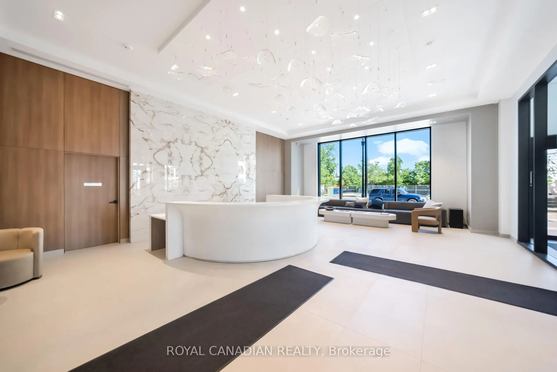 Photo 8 of Unit 610, 2075 Lakeshore Road, Burlington, Brant — HOMEH