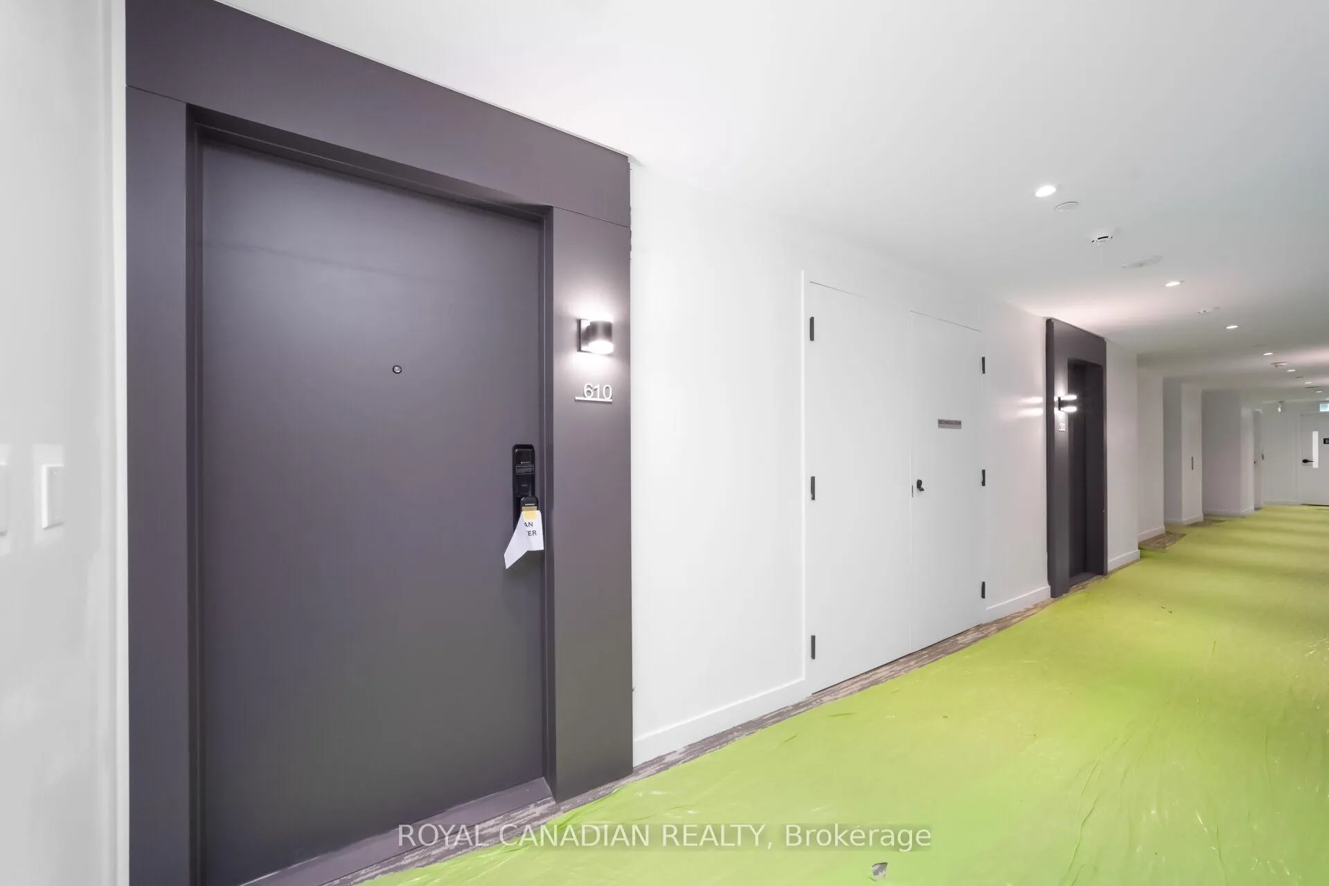 Photo 13 of Unit 610, 2075 Lakeshore Road, Burlington, Brant — HOMEH