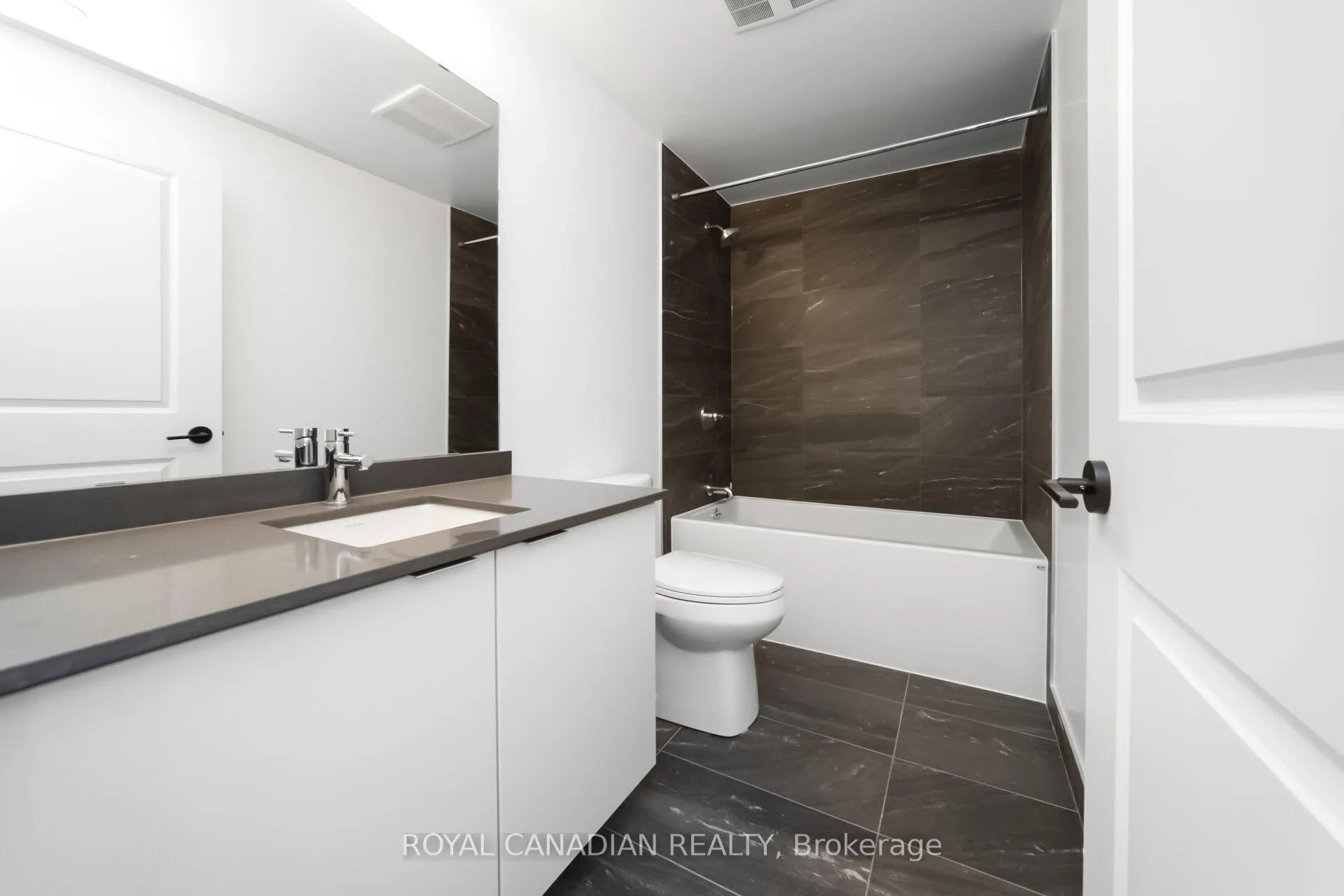 Photo 23 of Unit 610, 2075 Lakeshore Road, Burlington, Brant — HOMEH