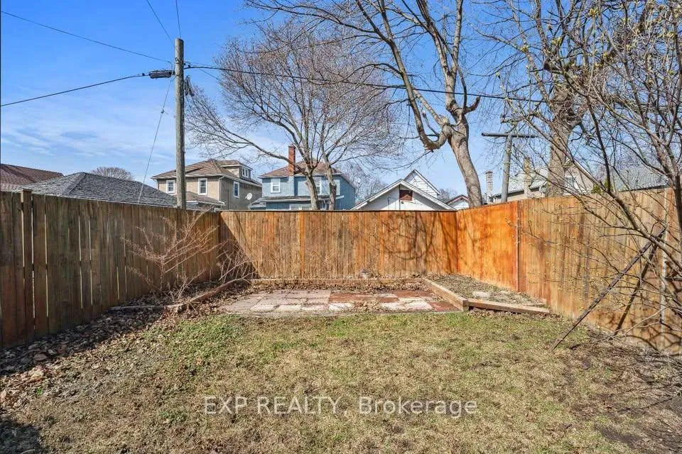 Photo 12 of Unit MAIN, 148 Young Street, Welland, Welland Downtown — HOMEH