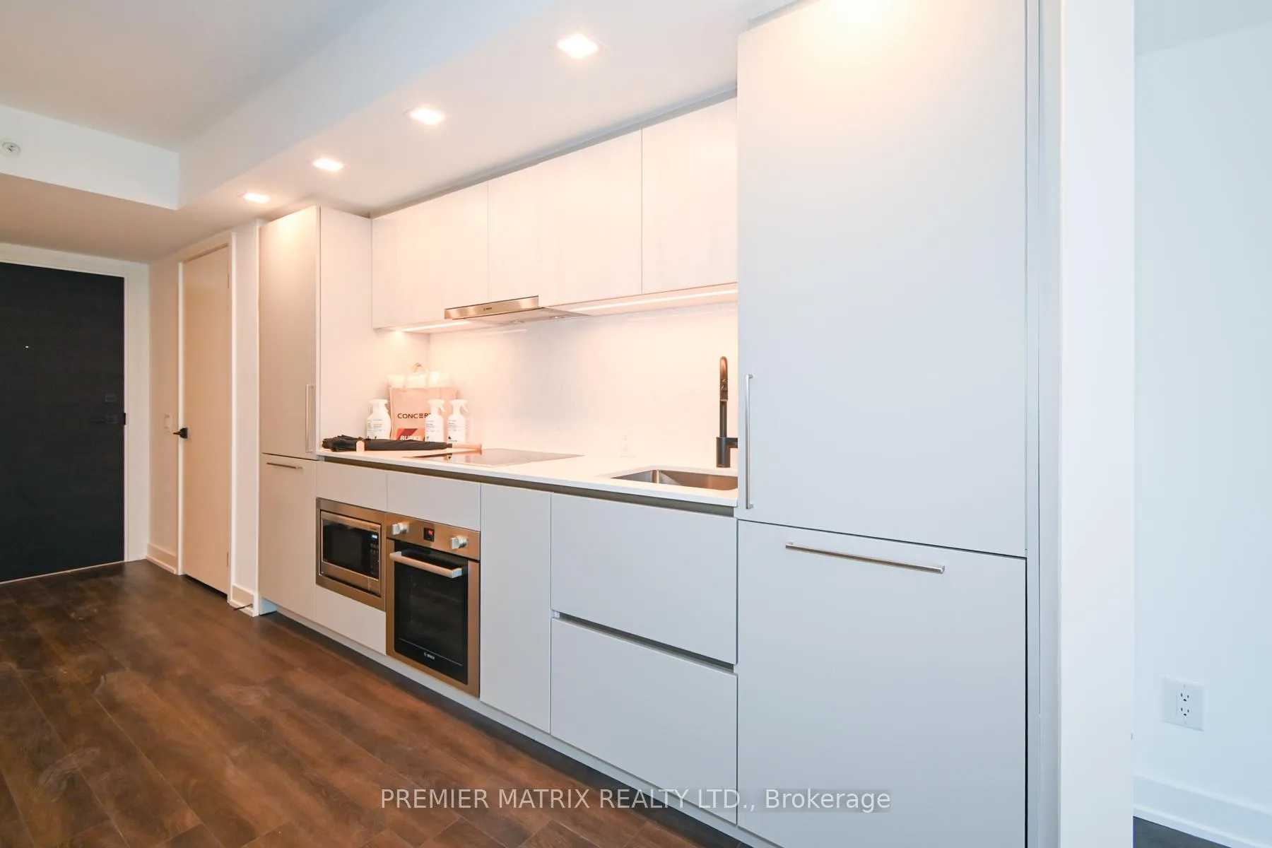 Photo 9 of Unit 611, 609 Sherbourne Street, Toronto, North St. James Town — HOMEH