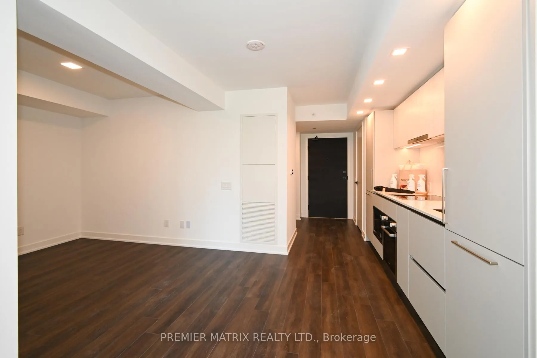 Photo 10 of Unit 611, 609 Sherbourne Street, Toronto, North St. James Town — HOMEH