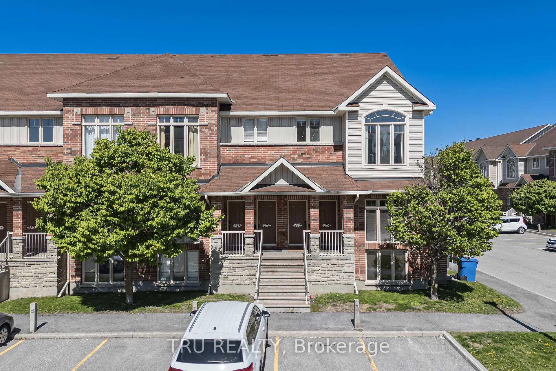 Photo 1 of Unit 10, 272 Keltie Private, Ottawa, Barrhaven - Longfields — HOMEH
