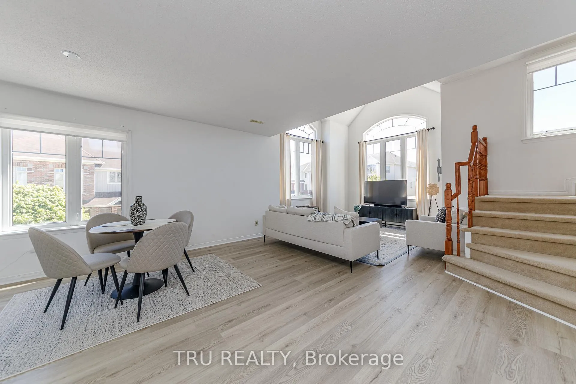 Photo 2 of Unit 10, 272 Keltie Private, Ottawa, Barrhaven - Longfields — HOMEH