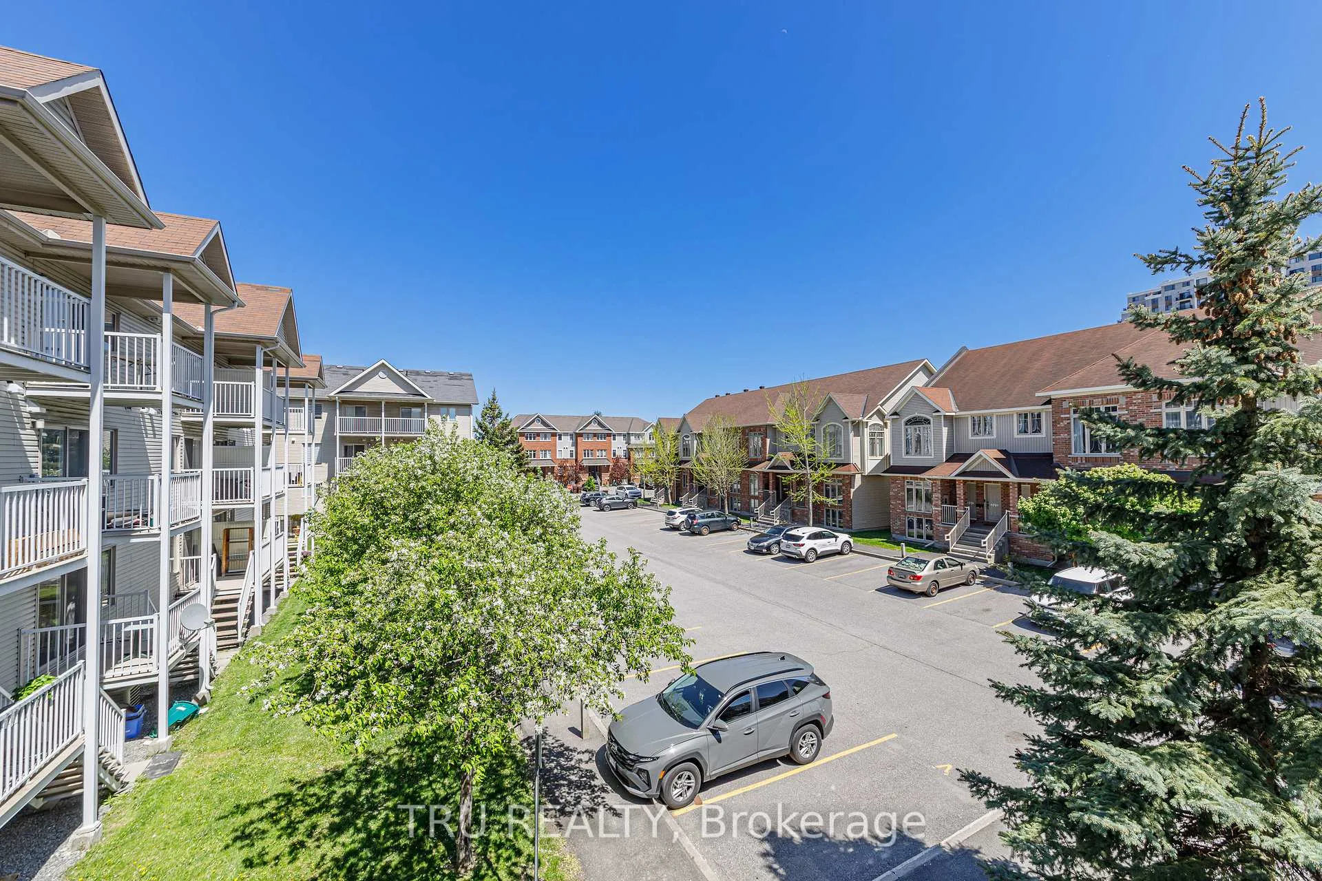 Photo 37 of Unit 10, 272 Keltie Private, Ottawa, Barrhaven - Longfields — HOMEH