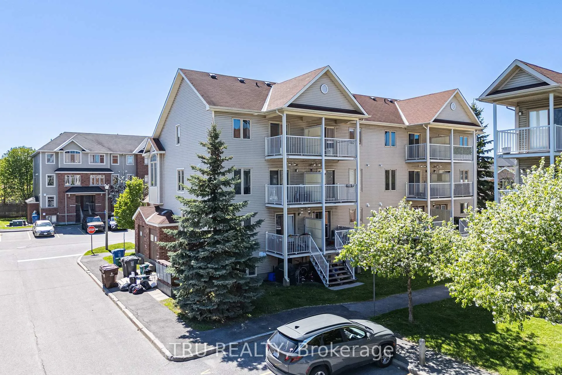 Photo 38 of Unit 10, 272 Keltie Private, Ottawa, Barrhaven - Longfields — HOMEH