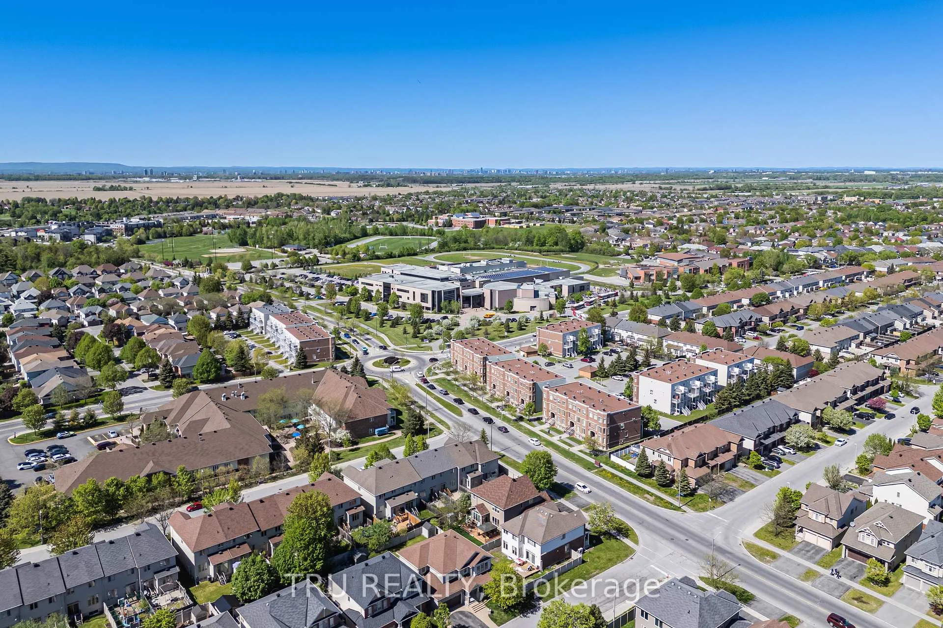 Photo 44 of Unit 10, 272 Keltie Private, Ottawa, Barrhaven - Longfields — HOMEH