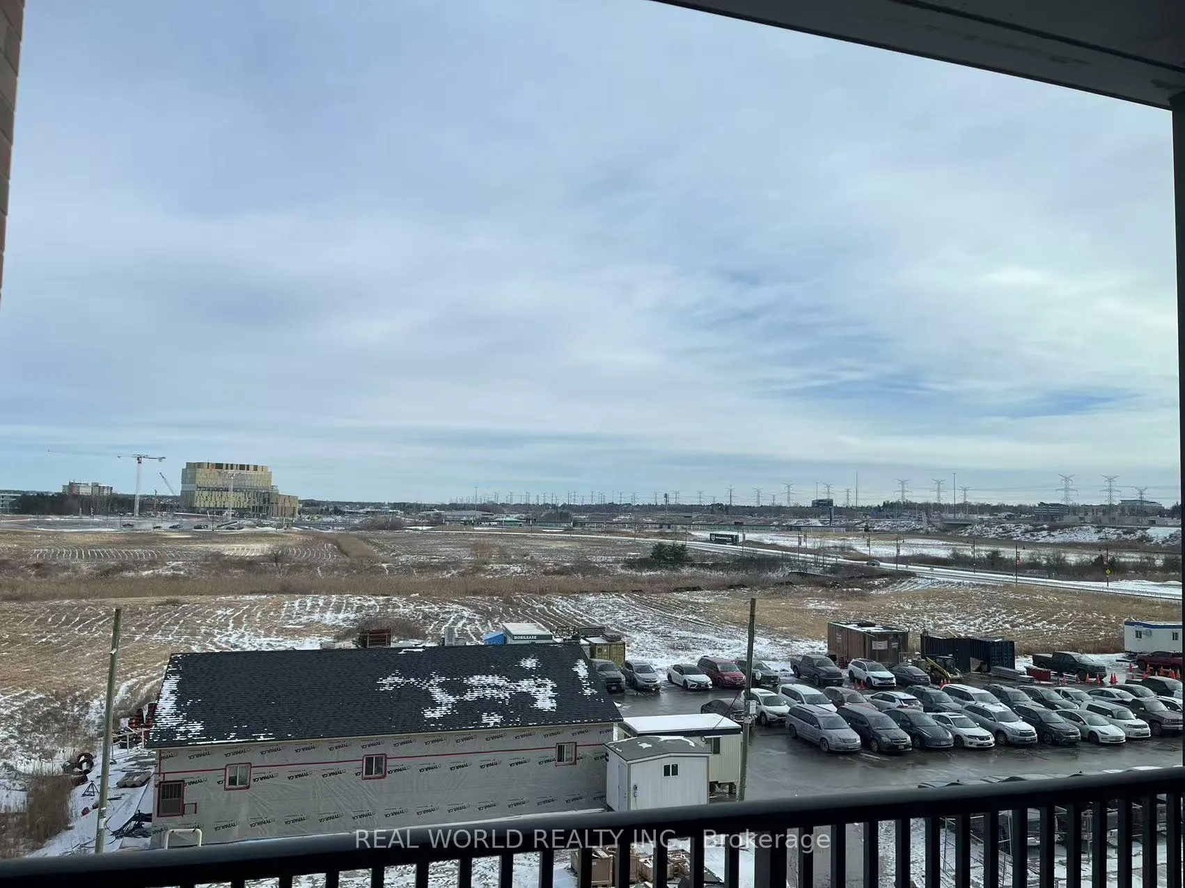 Photo 4 of Unit 412, 38 Andre de Grasse Street, Markham, Unionville — HOMEH