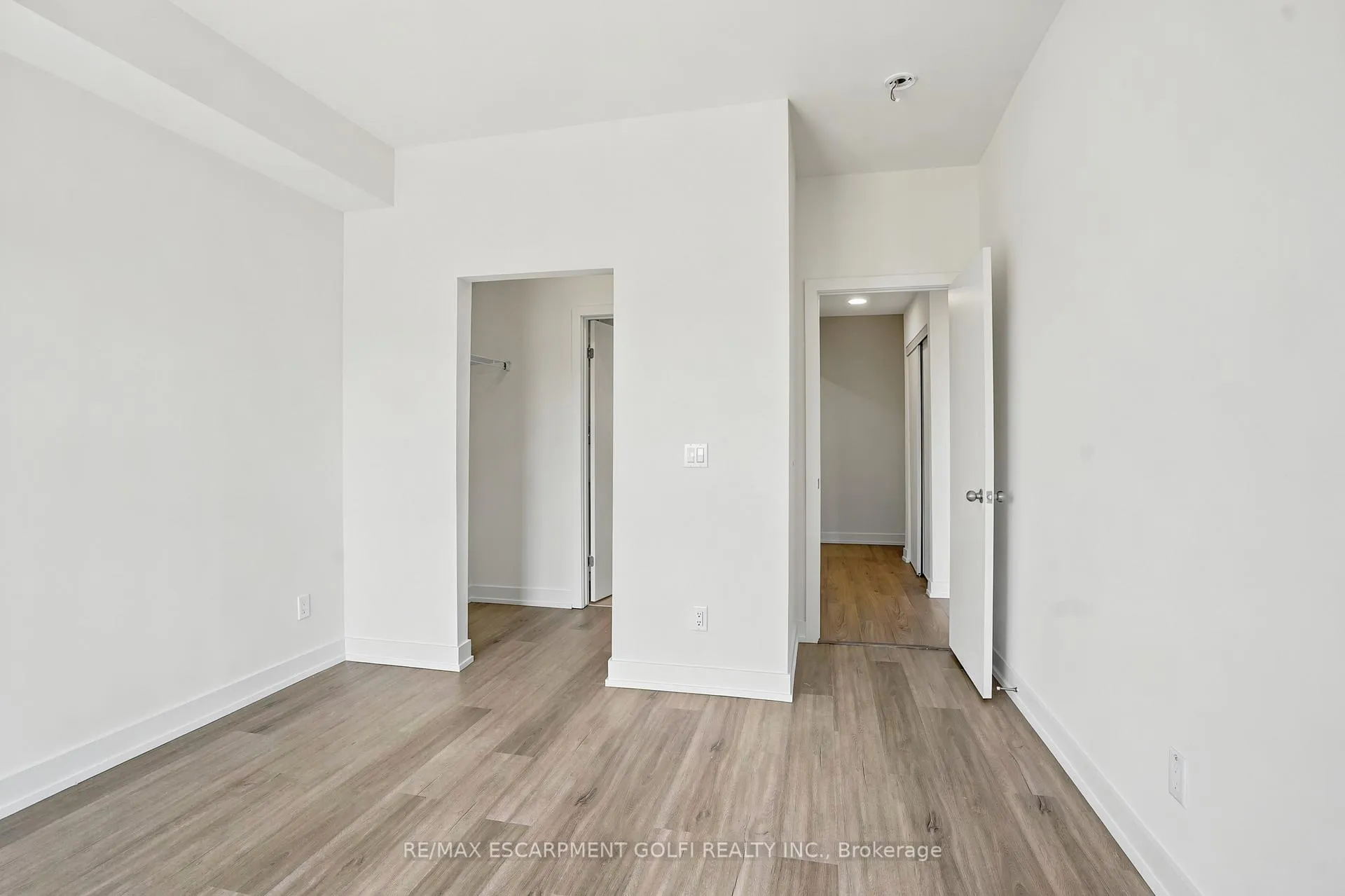 Photo 13 of Unit 307B, 16 Melbourne Avenue, St. Catharines, E. Chester — HOMEH