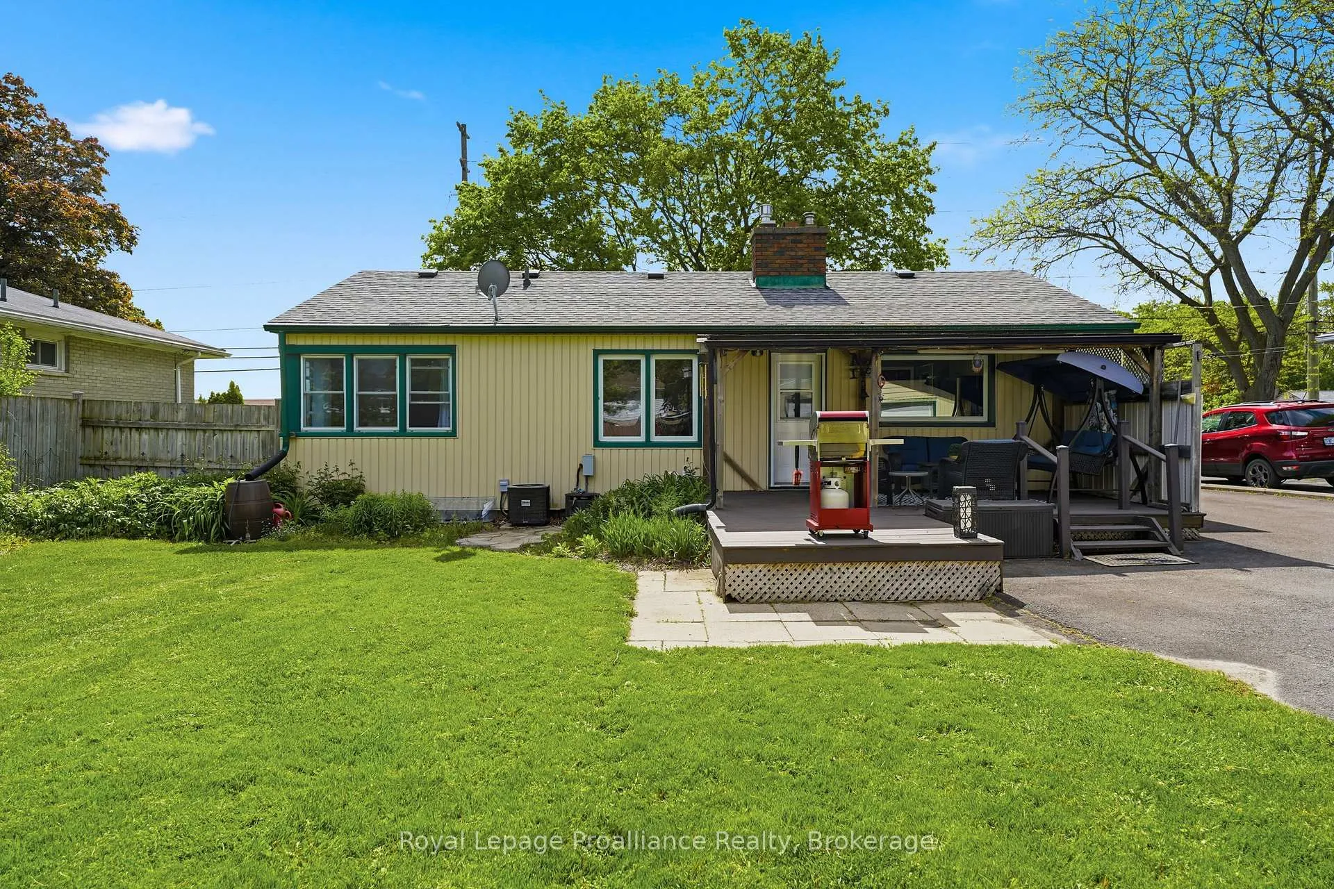 Photo 33 of 143 Avondale Road, Belleville, Belleville Ward — HOMEH