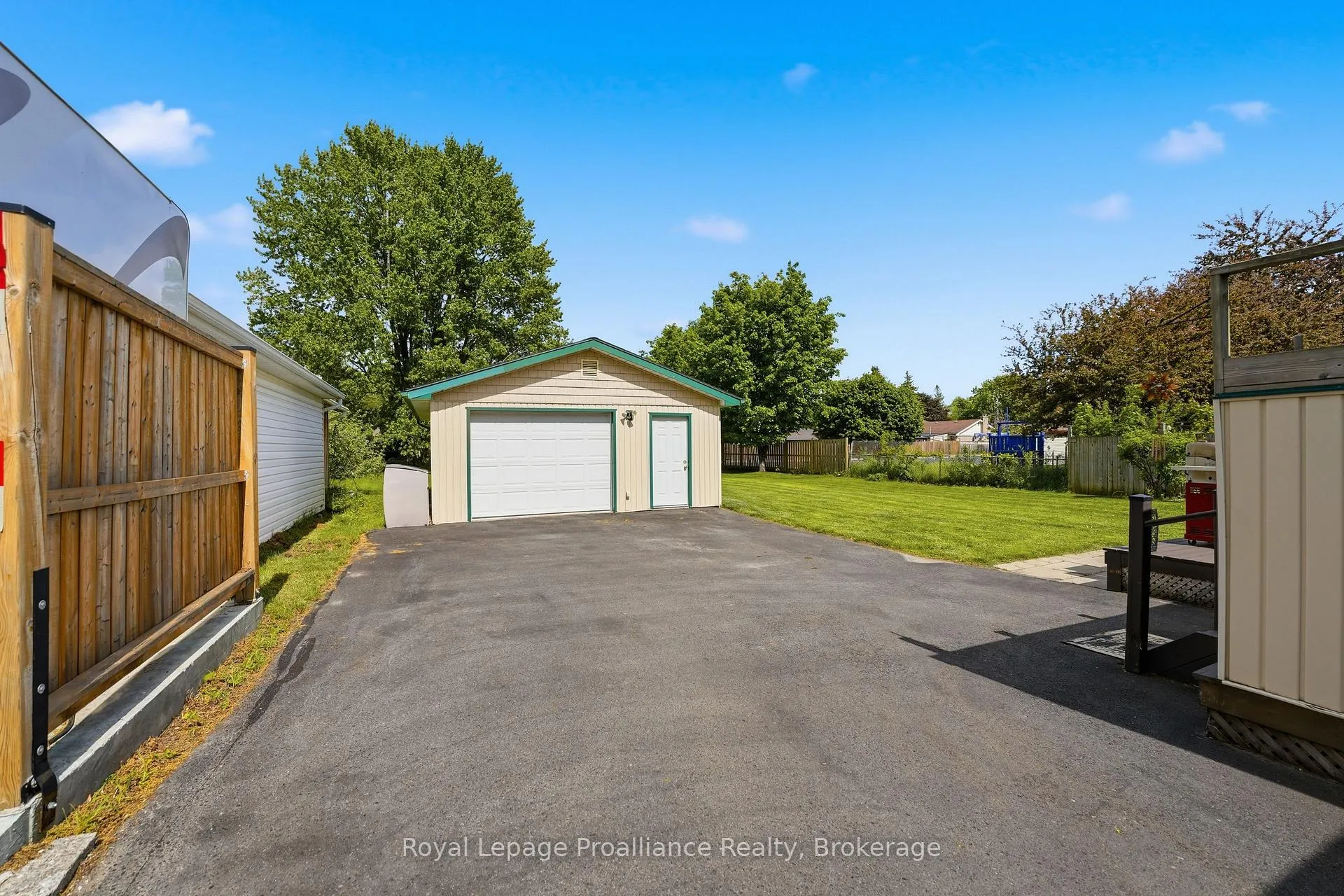 Photo 34 of 143 Avondale Road, Belleville, Belleville Ward — HOMEH