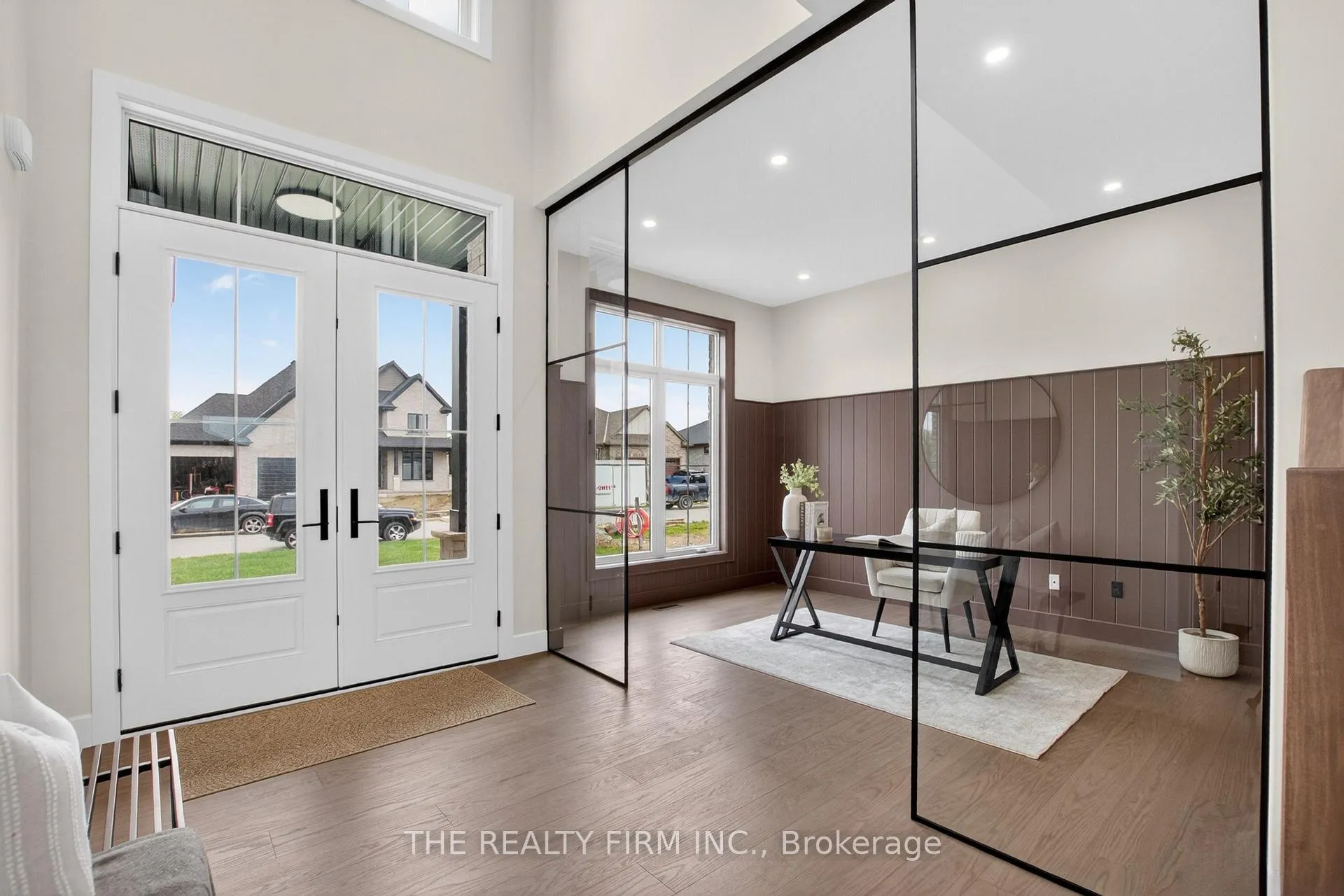 Photo 3 of 258 Harvest Lane, Thames Centre, Rural Thames Centre — HOMEH