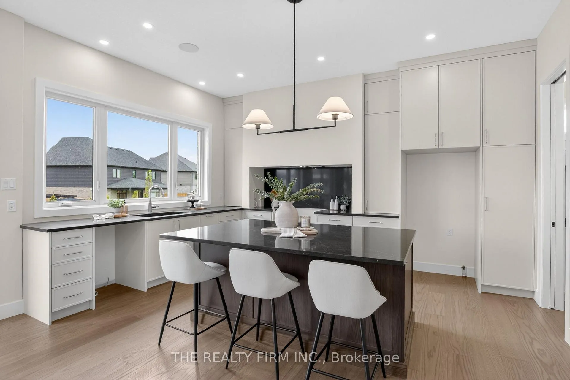 Photo 16 of 258 Harvest Lane, Thames Centre, Rural Thames Centre — HOMEH
