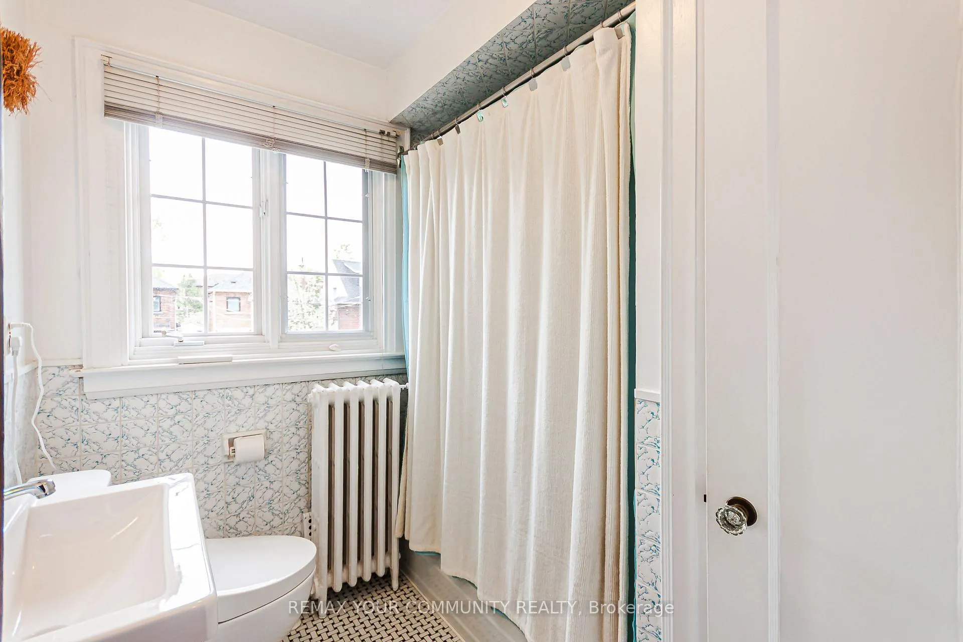 Photo 16 of 212 Wanless Avenue, Toronto, Lawrence Park North — HOMEH