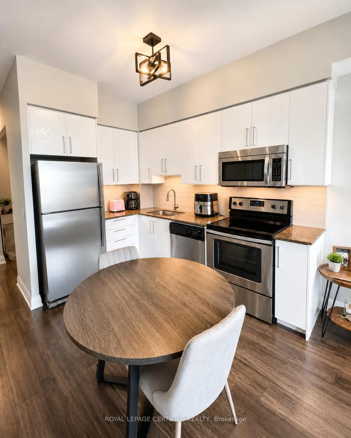 Photo 2 of Unit 311, 95 North Park Road, Vaughan, Beverley Glen — HOMEH