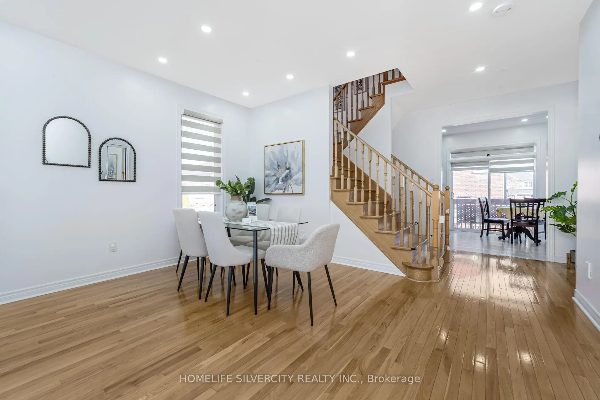Photo 7 of 18 Finlayson Crescent, Brampton, Sandringham-Wellington — HOMEH