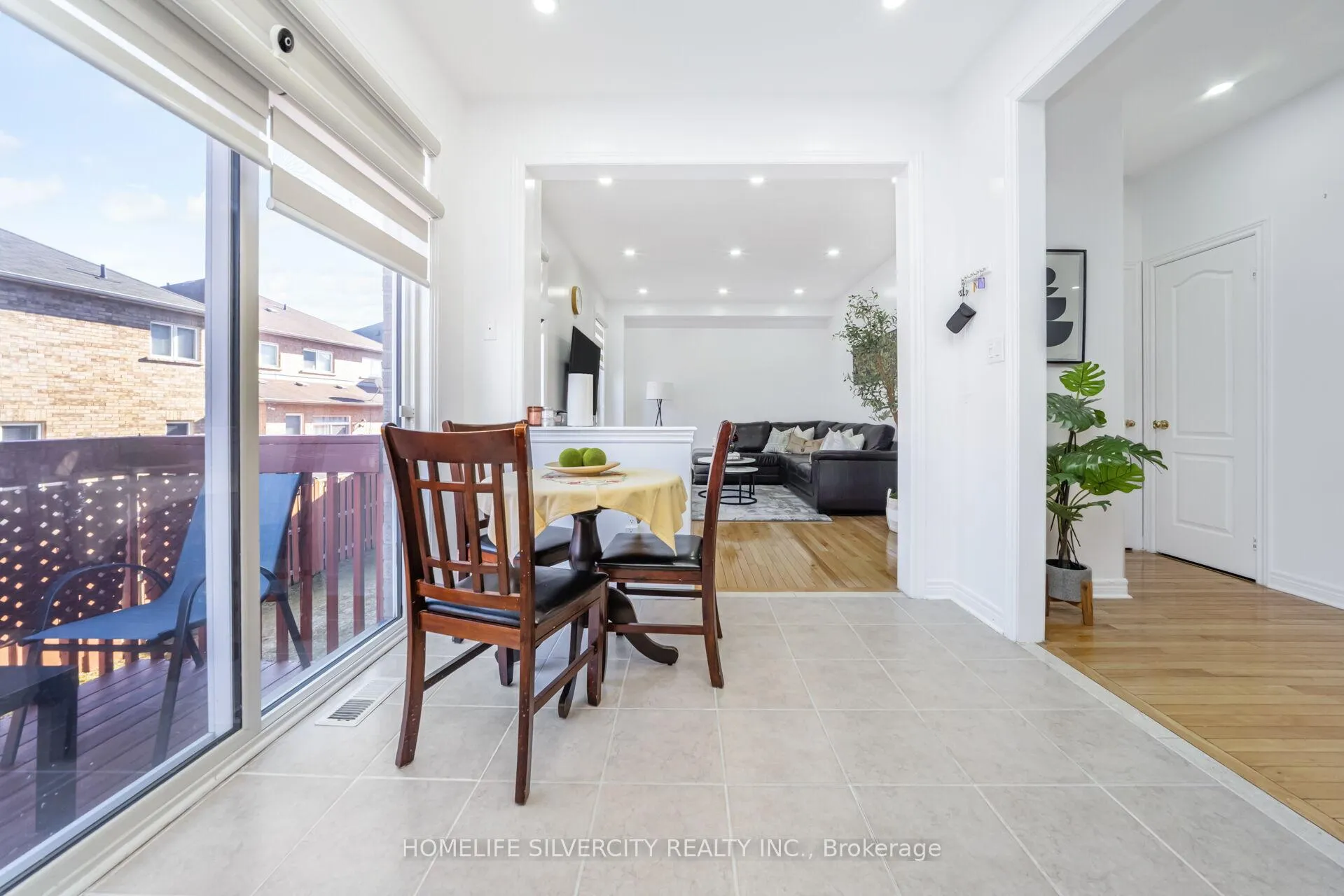 Photo 10 of 18 Finlayson Crescent, Brampton, Sandringham-Wellington — HOMEH