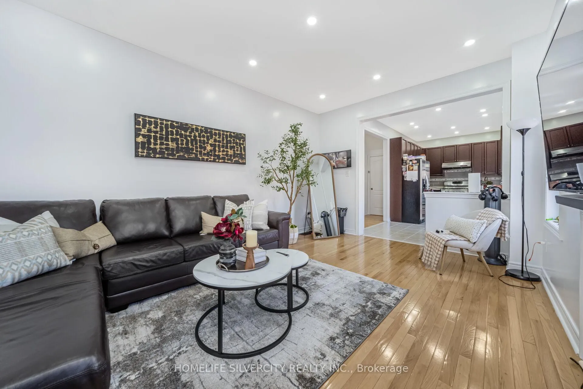 Photo 12 of 18 Finlayson Crescent, Brampton, Sandringham-Wellington — HOMEH
