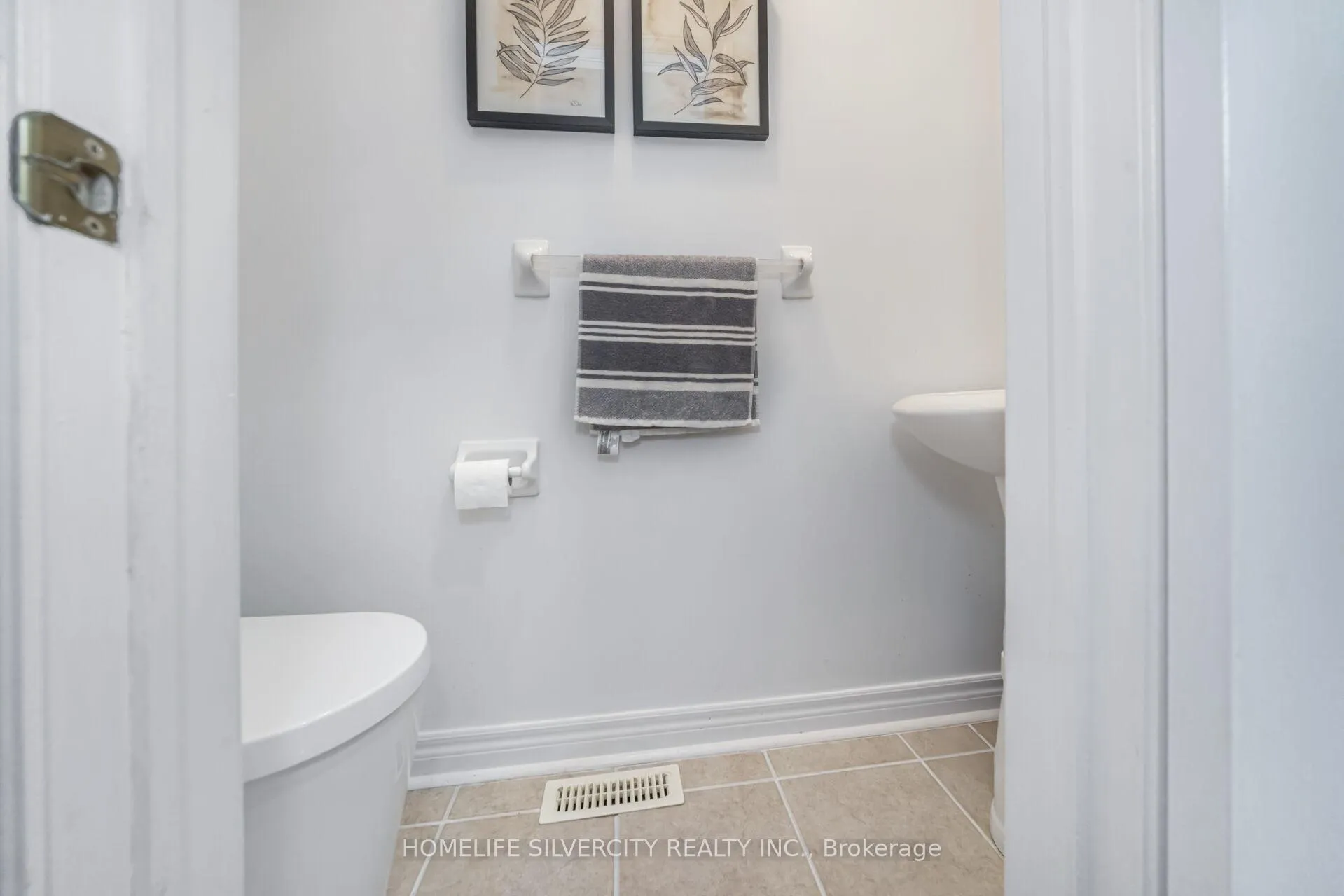 Photo 15 of 18 Finlayson Crescent, Brampton, Sandringham-Wellington — HOMEH