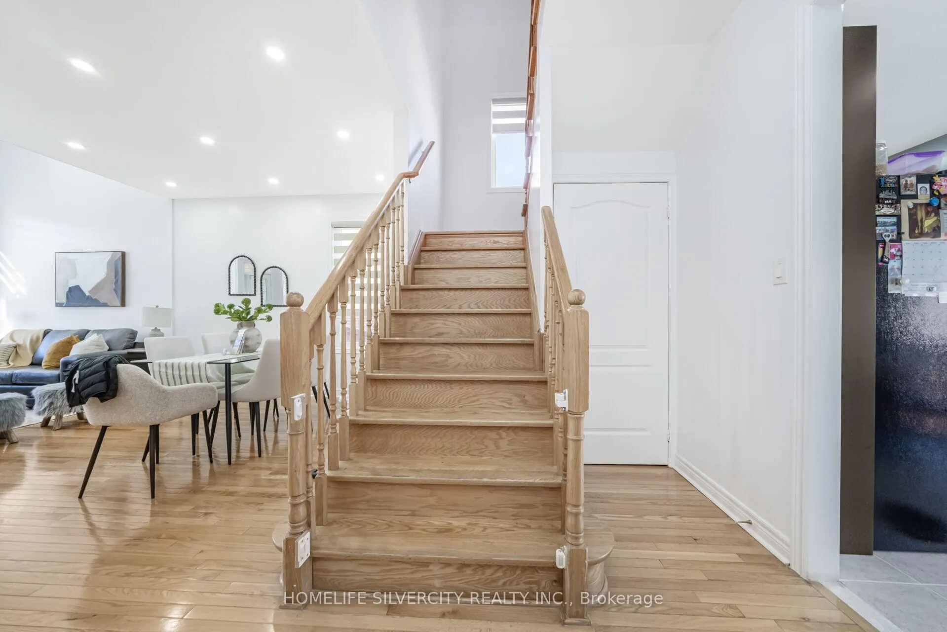 Photo 17 of 18 Finlayson Crescent, Brampton, Sandringham-Wellington — HOMEH