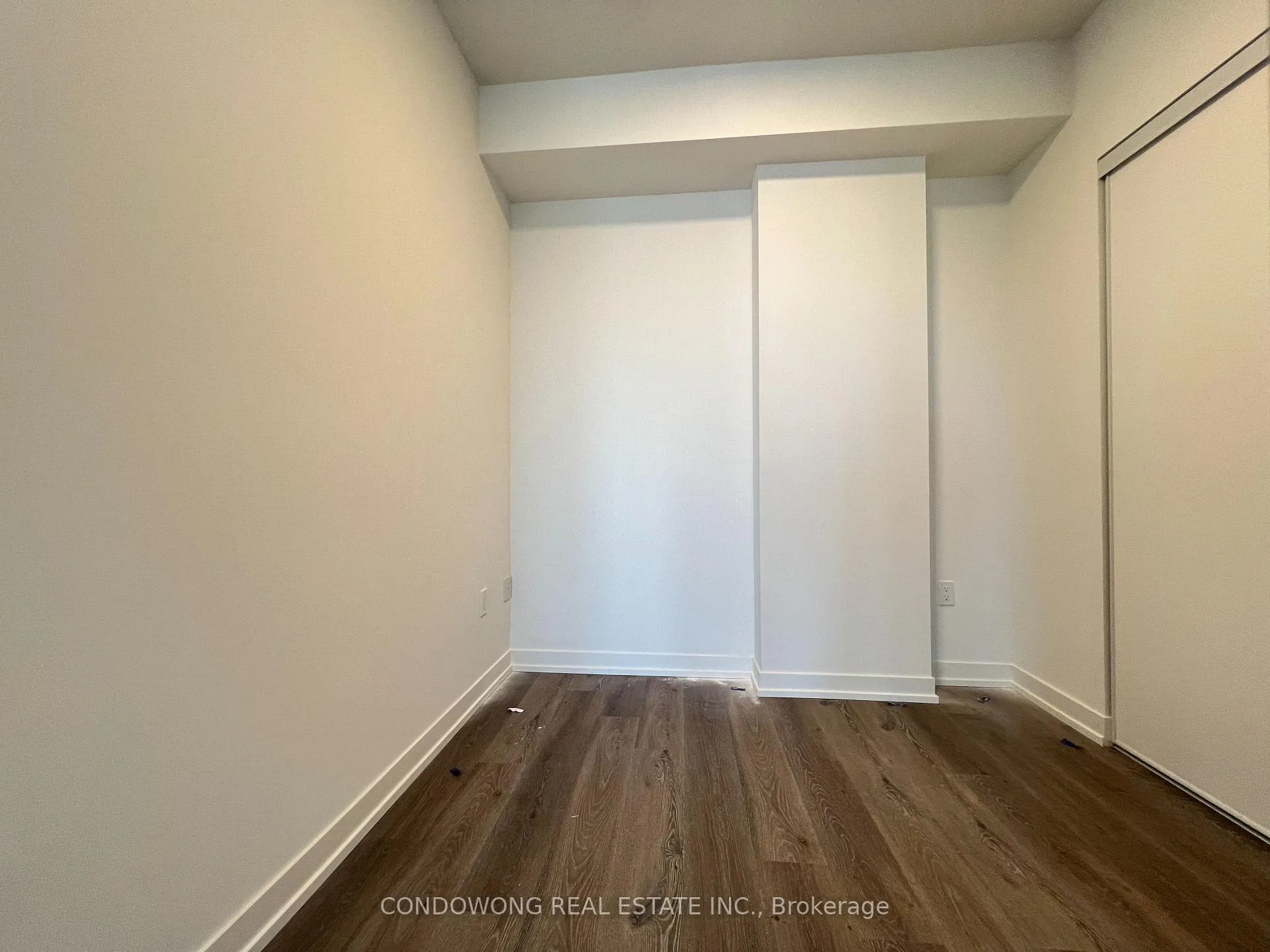 Photo 8 of Unit 2606, 28 Interchange Way, Vaughan, Vaughan Corporate Centre — HOMEH