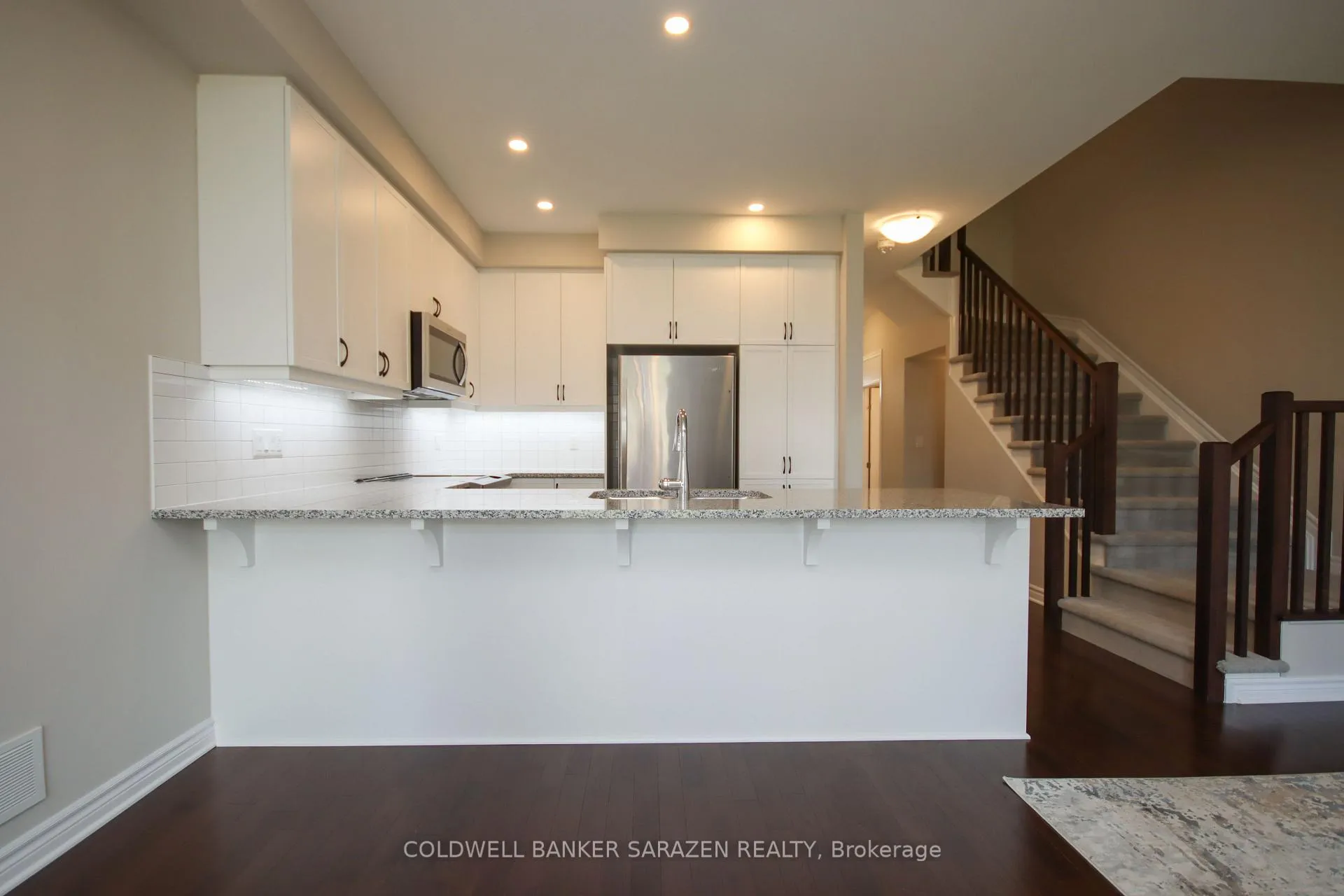 Photo 9 of 4043 Kelly Farm Drive, Ottawa, Blossom Park/Kemp Park/Findlay Creek — HOMEH