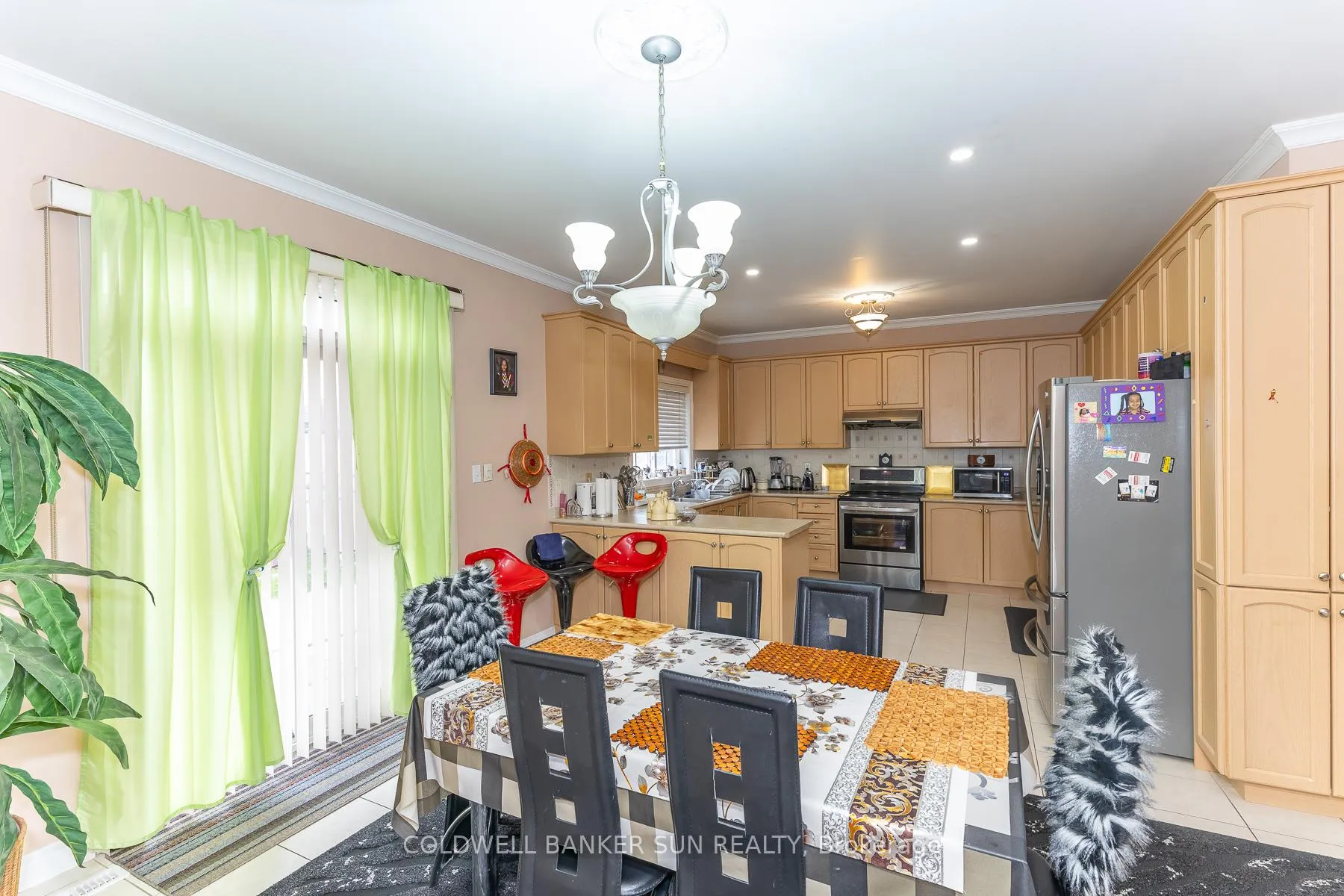Photo 18 of 30 Ice Fields Road, Brampton, Sandringham-Wellington — HOMEH