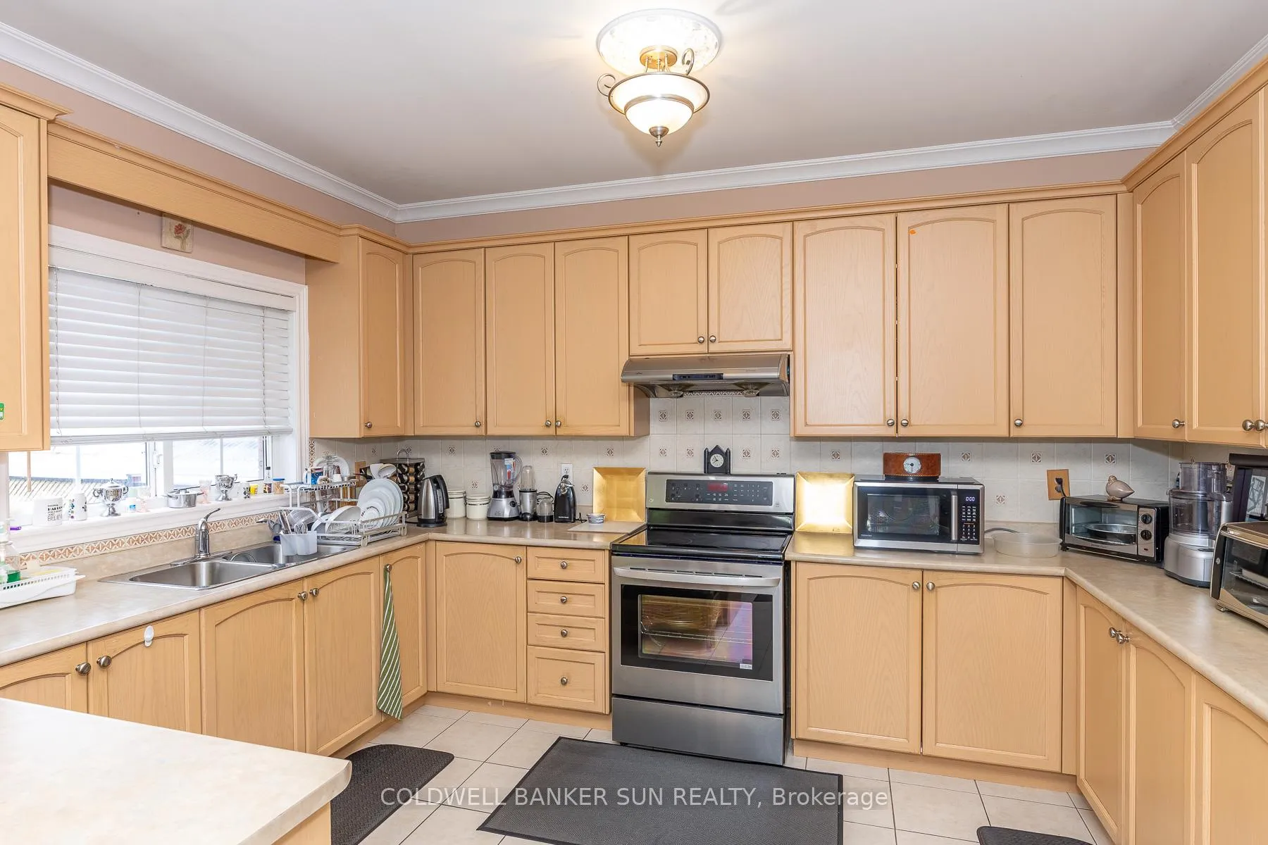 Photo 22 of 30 Ice Fields Road, Brampton, Sandringham-Wellington — HOMEH