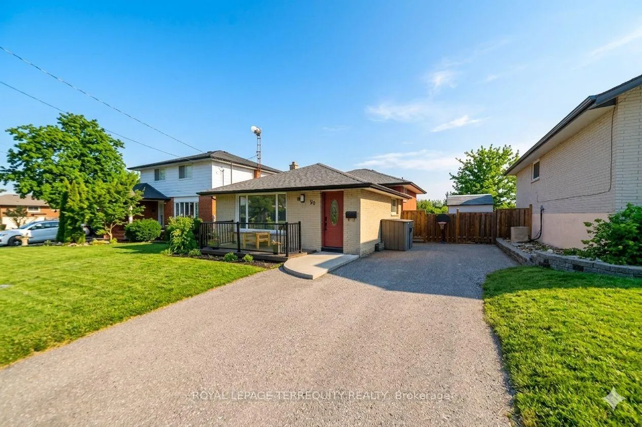Photo 1 of 90 Keewatin Street S, Oshawa, Donevan — HOMEH