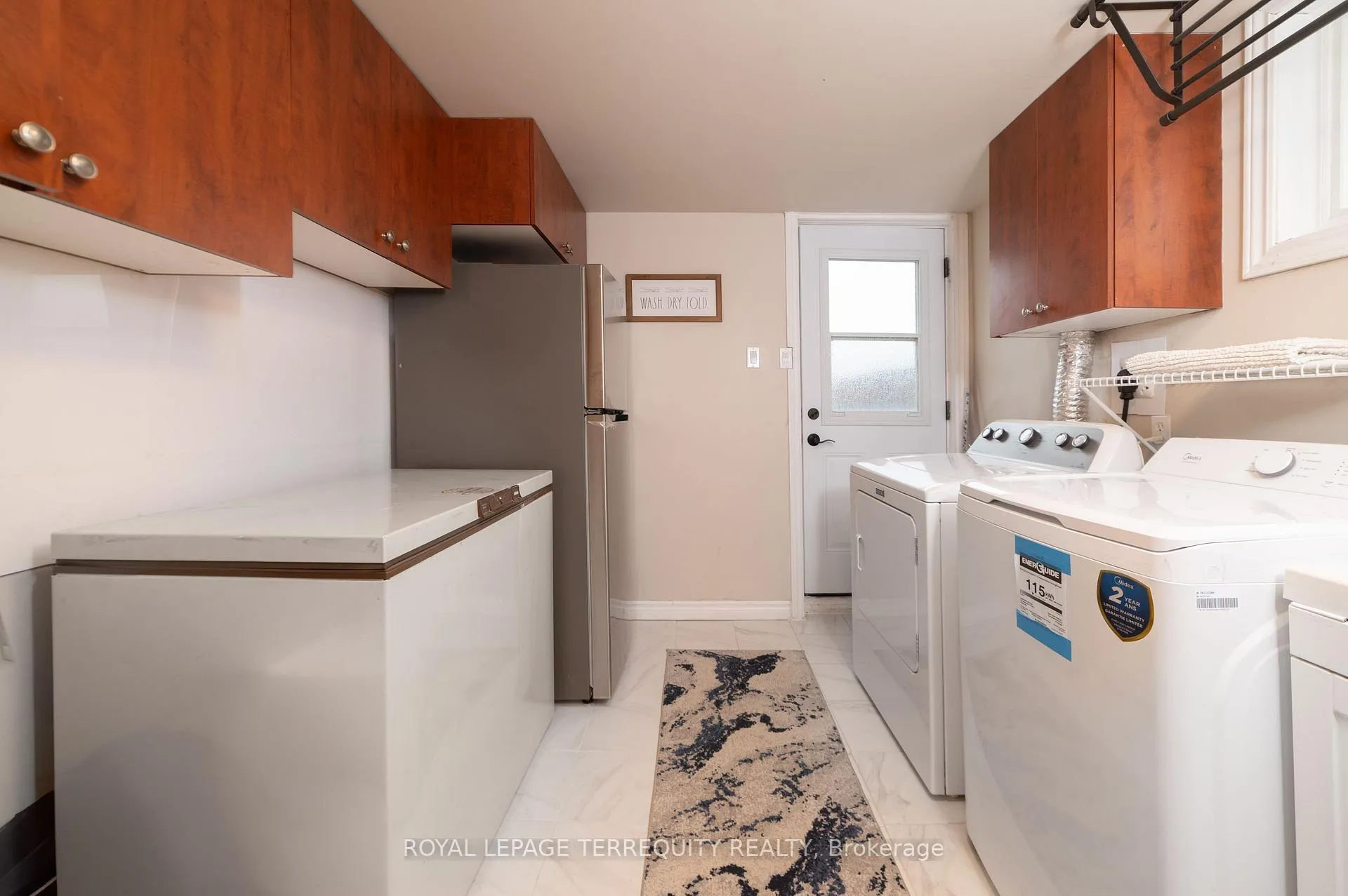 Photo 21 of 90 Keewatin Street S, Oshawa, Donevan — HOMEH