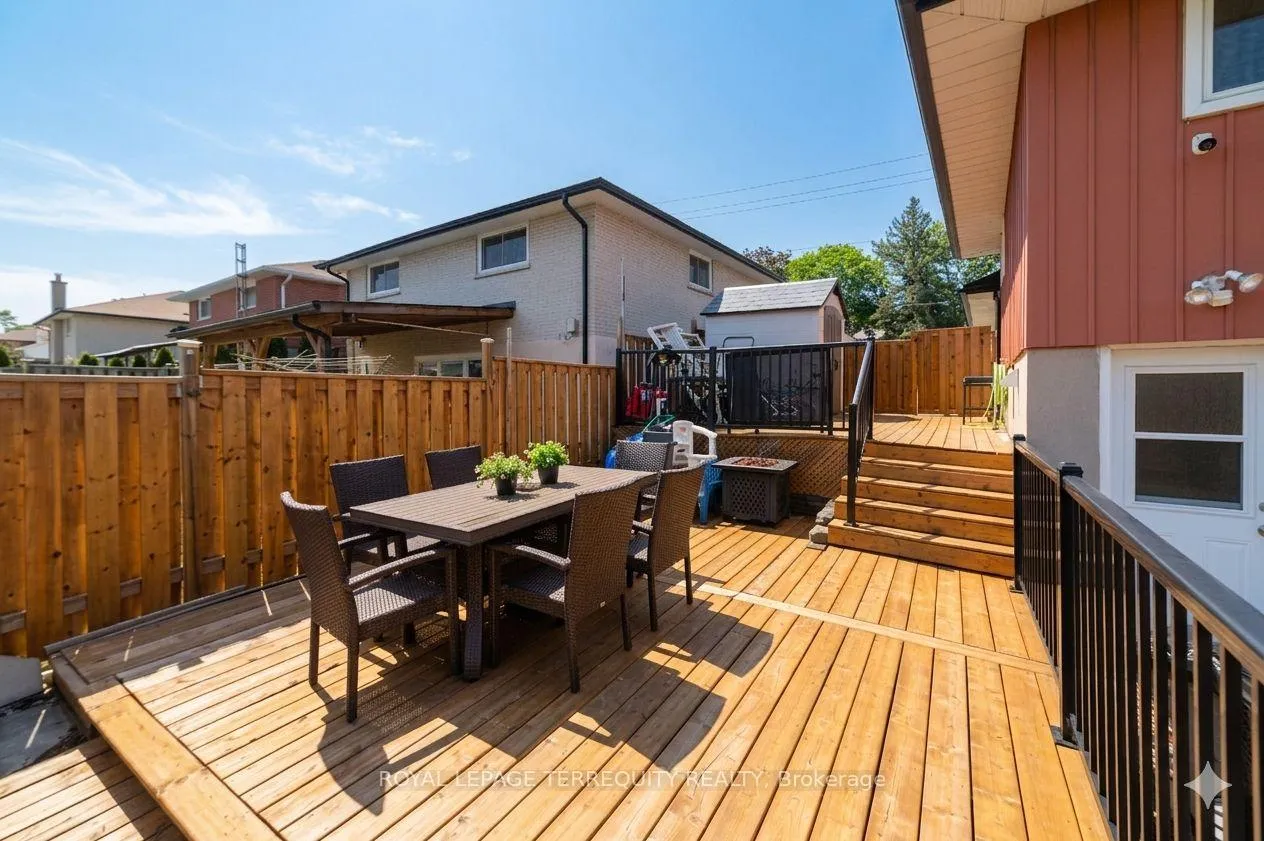 Photo 26 of 90 Keewatin Street S, Oshawa, Donevan — HOMEH