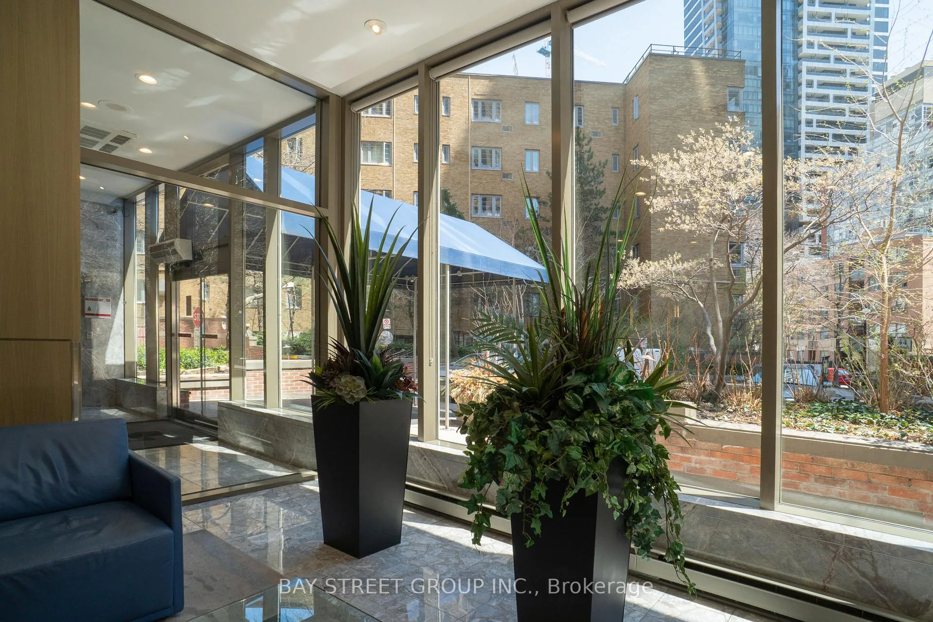 Photo 5 of Unit 2006, 44 St Joseph Street E, Toronto, Bay Street Corridor — HOMEH
