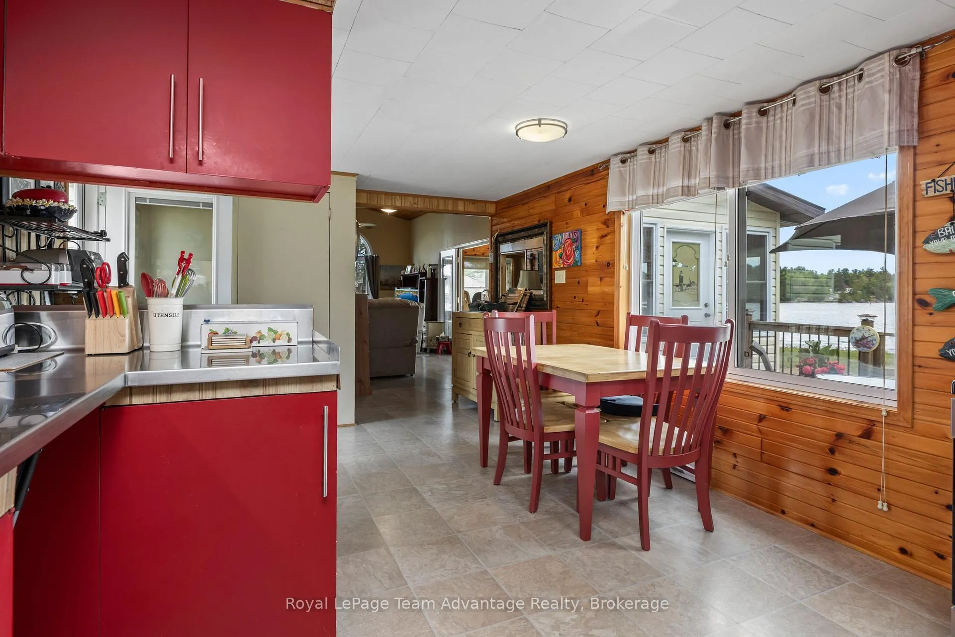 Photo 6 of 2420 Riverside Drive, Parry Sound Remote Area, Henvey — HOMEH