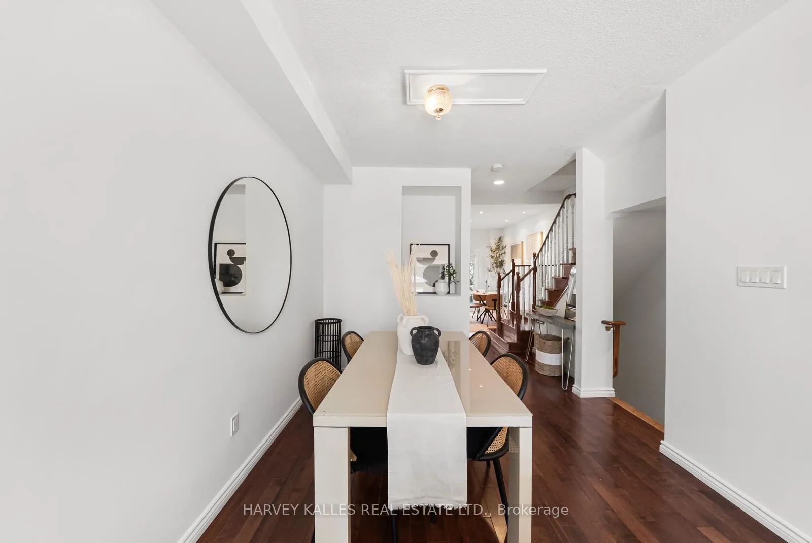 Photo 12 of 27 Benson Avenue, Richmond Hill, Mill Pond — HOMEH