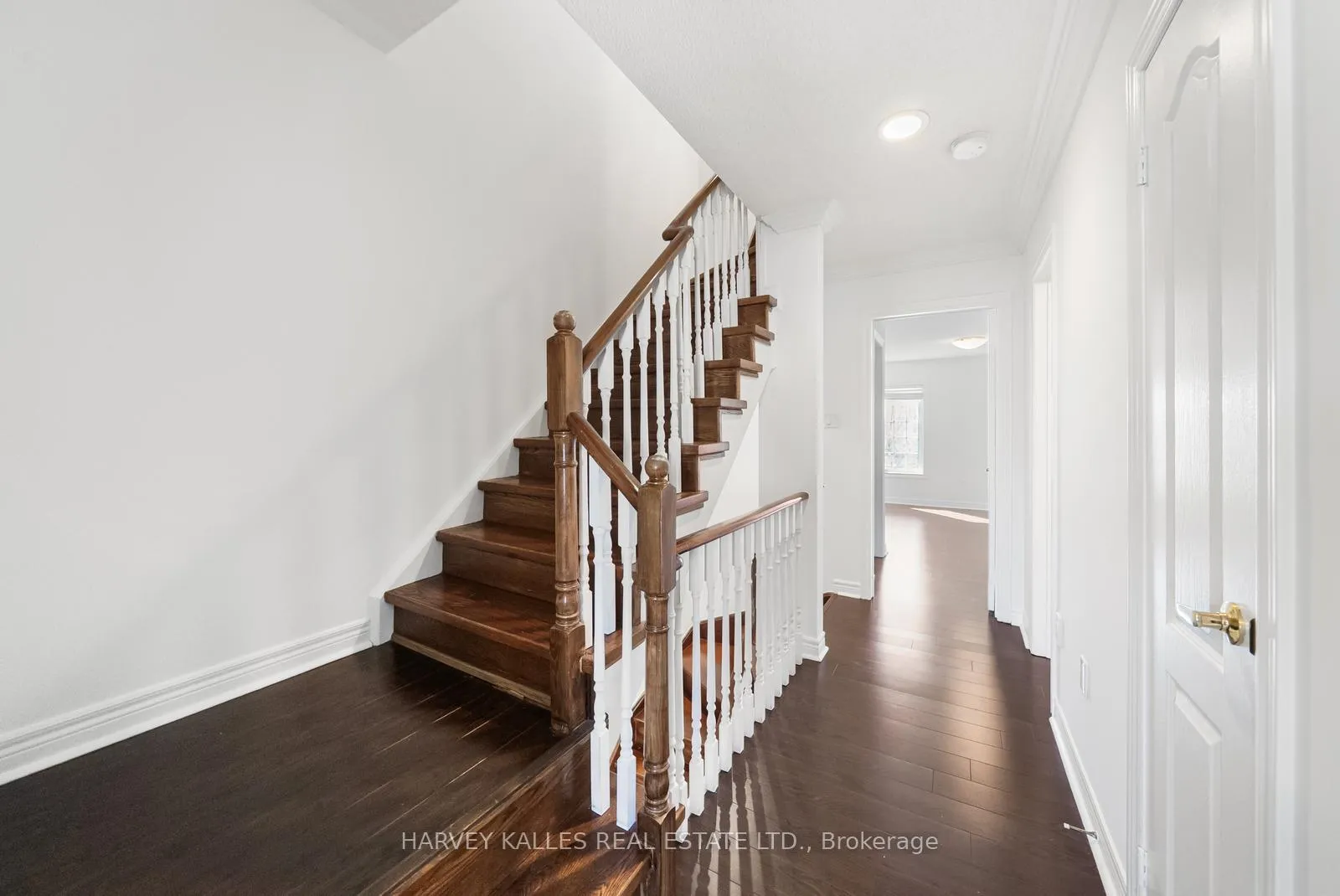 Photo 30 of 27 Benson Avenue, Richmond Hill, Mill Pond — HOMEH