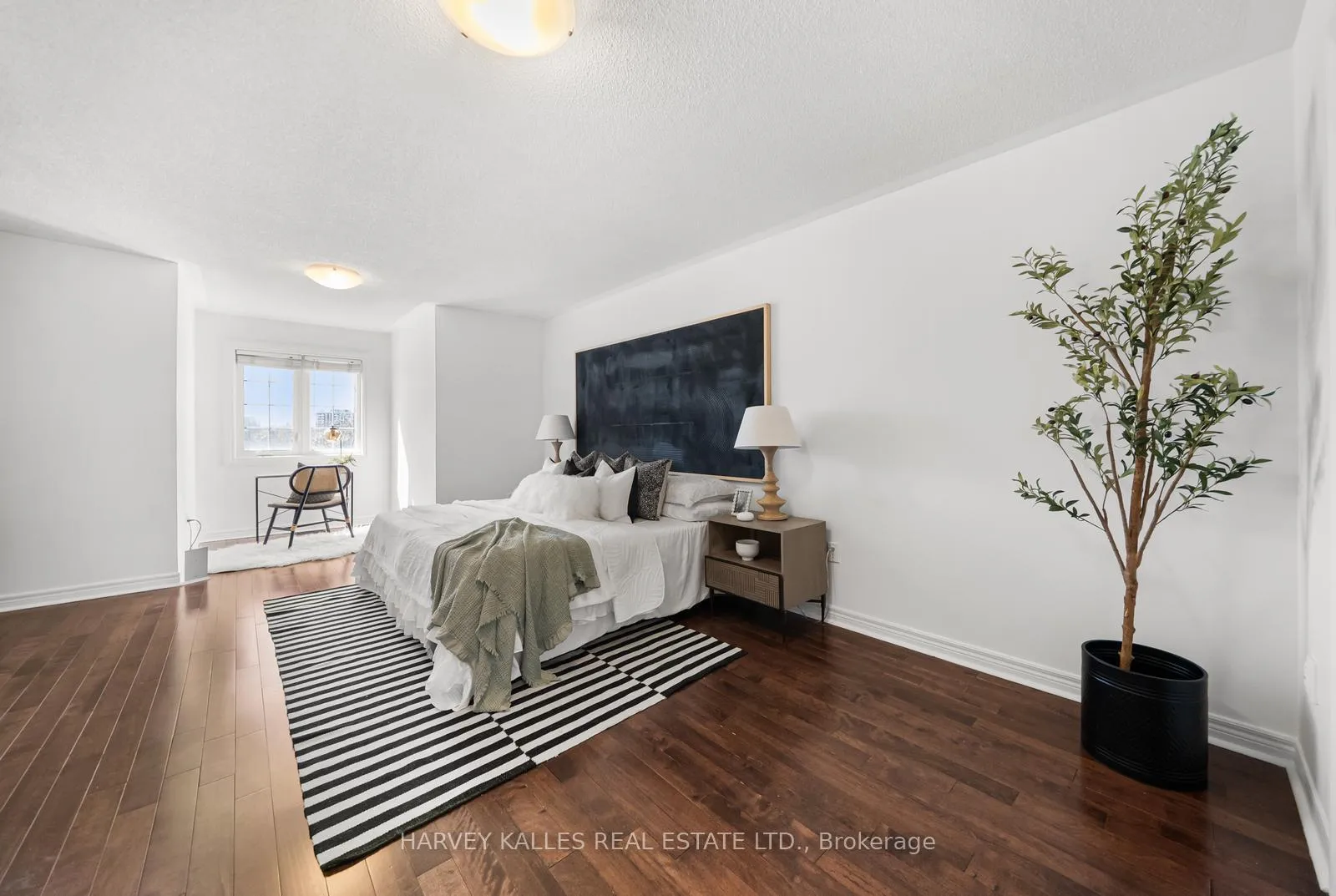 Photo 33 of 27 Benson Avenue, Richmond Hill, Mill Pond — HOMEH