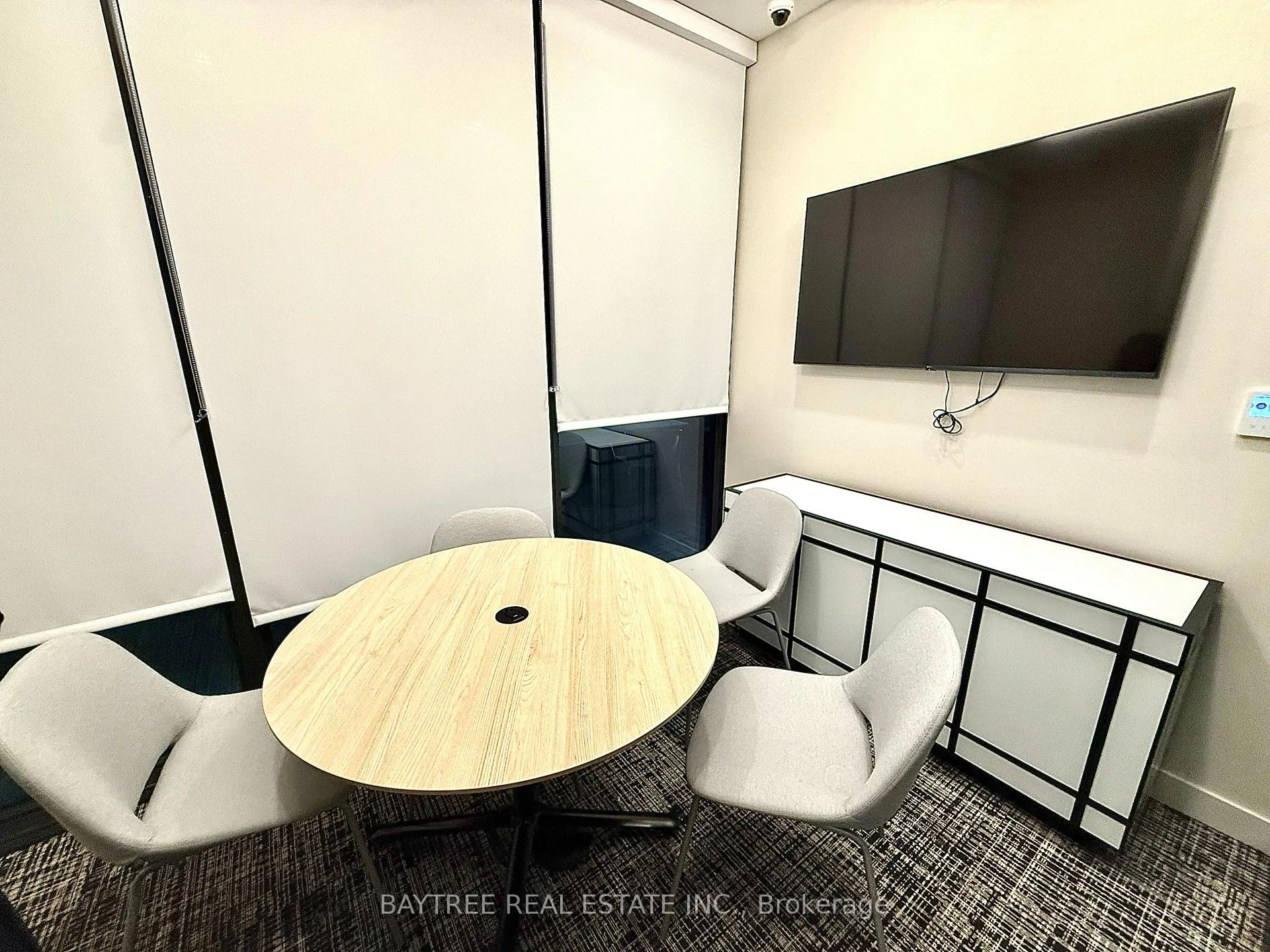 Photo 3 of 8 wellesley st unit 1502 Street, Toronto, Bay Street Corridor — HOMEH