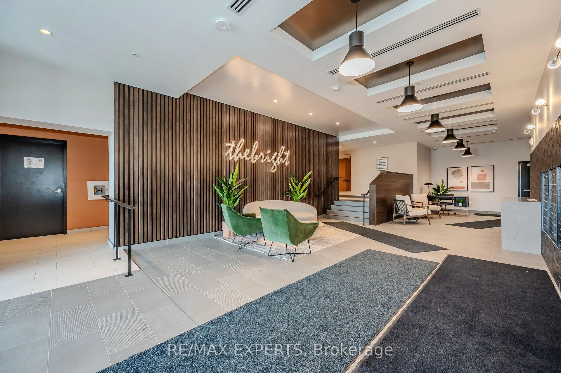 Photo 16 of 403 741 King Street W, Kitchener — HOMEH