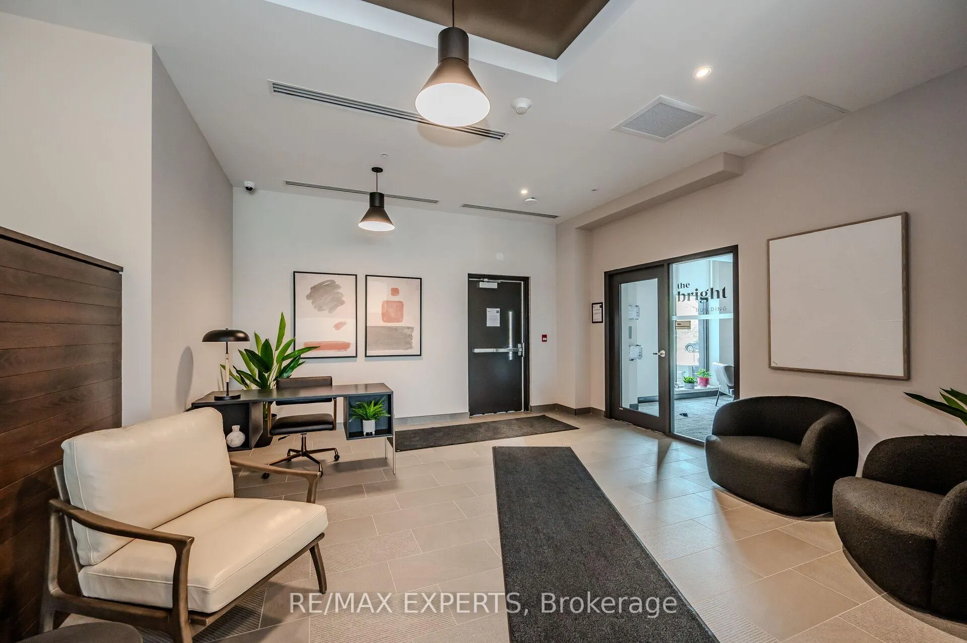 Photo 17 of 403 741 King Street W, Kitchener — HOMEH