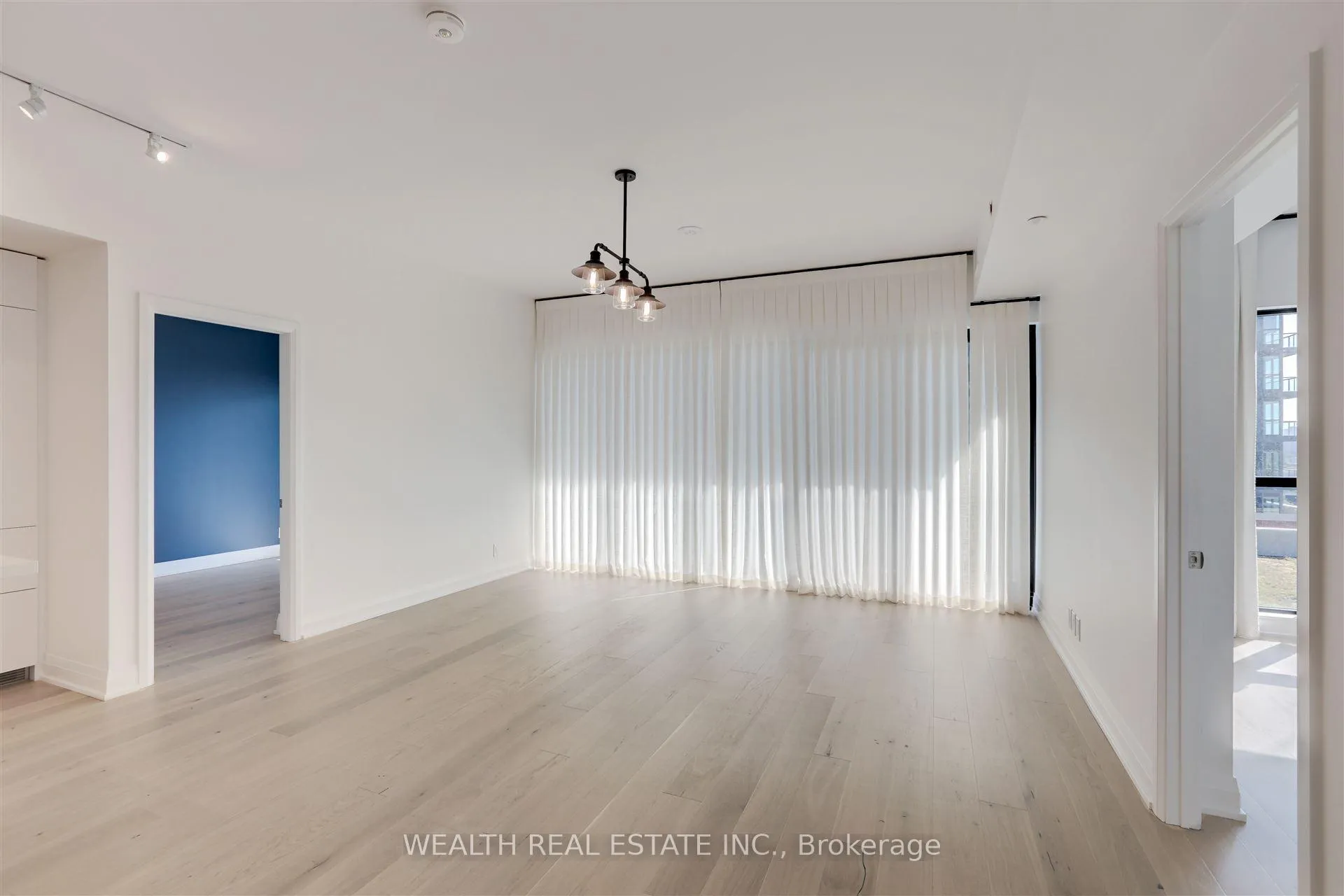 Photo 8 of Unit 816, 33 Frederick Todd Way, Toronto, Thorncliffe Park — HOMEH