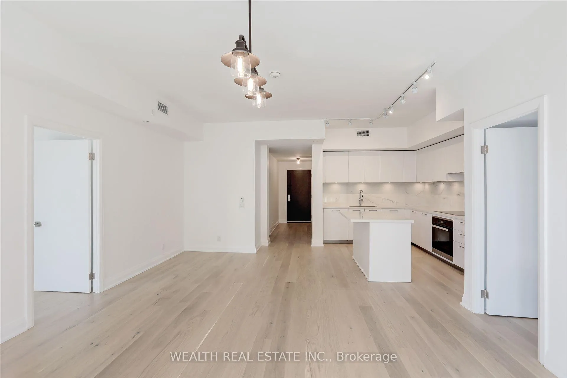 Photo 11 of Unit 816, 33 Frederick Todd Way, Toronto, Thorncliffe Park — HOMEH