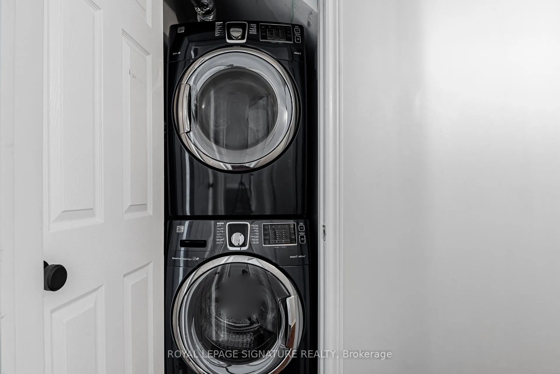 Photo 26 of Unit 23, 100 Redpath Avenue, Toronto, Mount Pleasant West — HOMEH