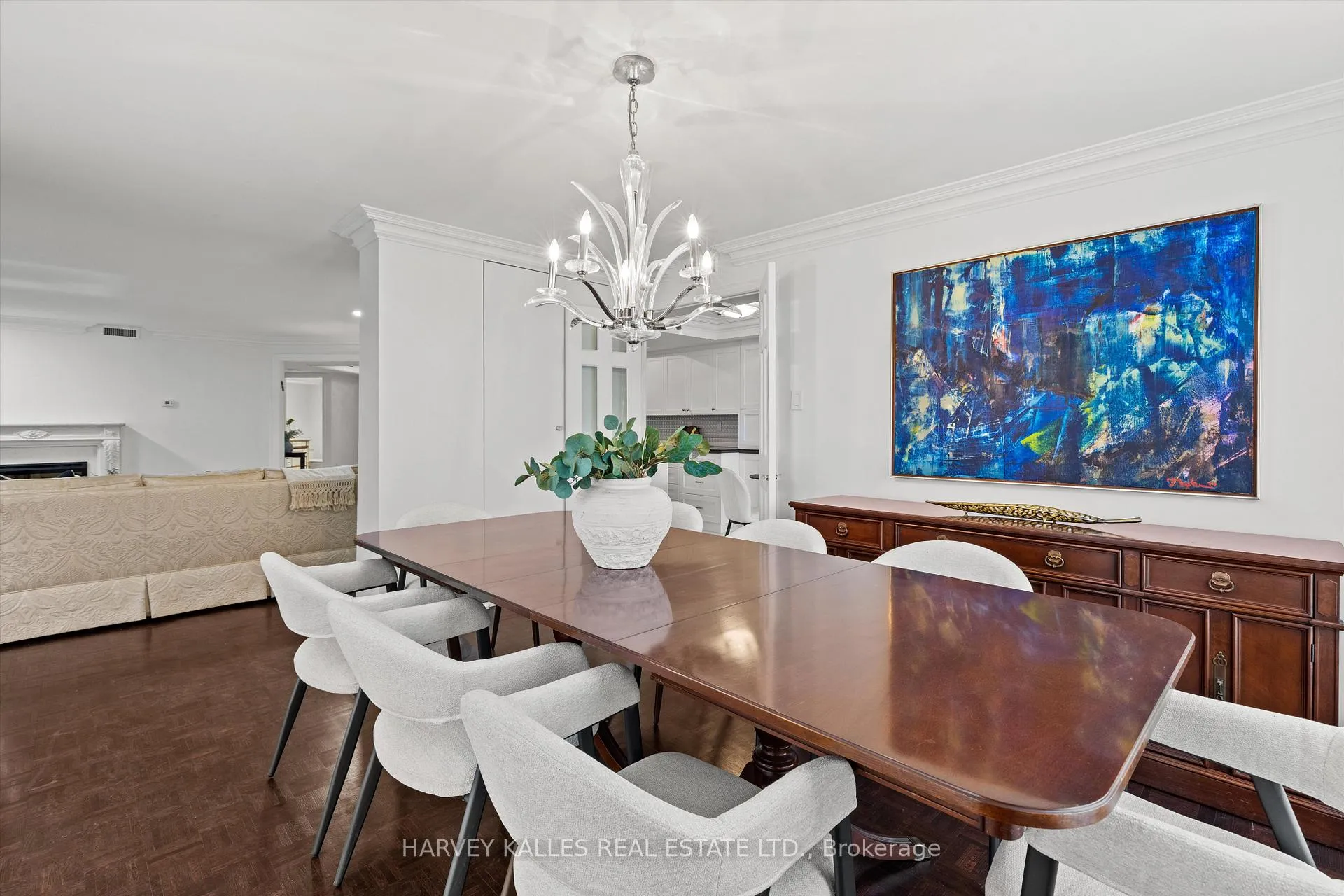 Photo 11 of Unit 201, 3900 Yonge Street, Toronto, Bedford Park-Nortown — HOMEH