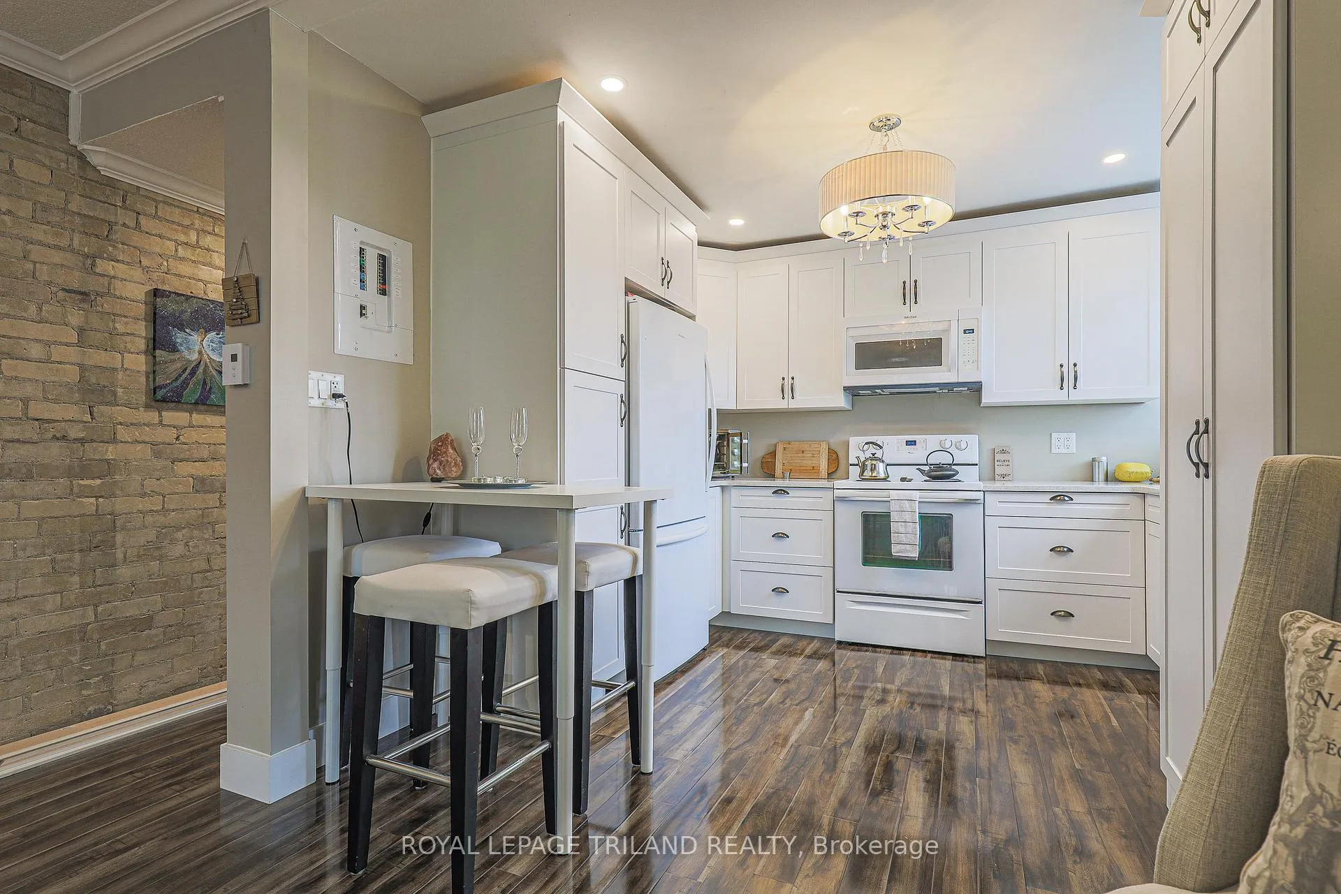 Photo 7 of Unit 1, 713 King Street, London, East K — HOMEH
