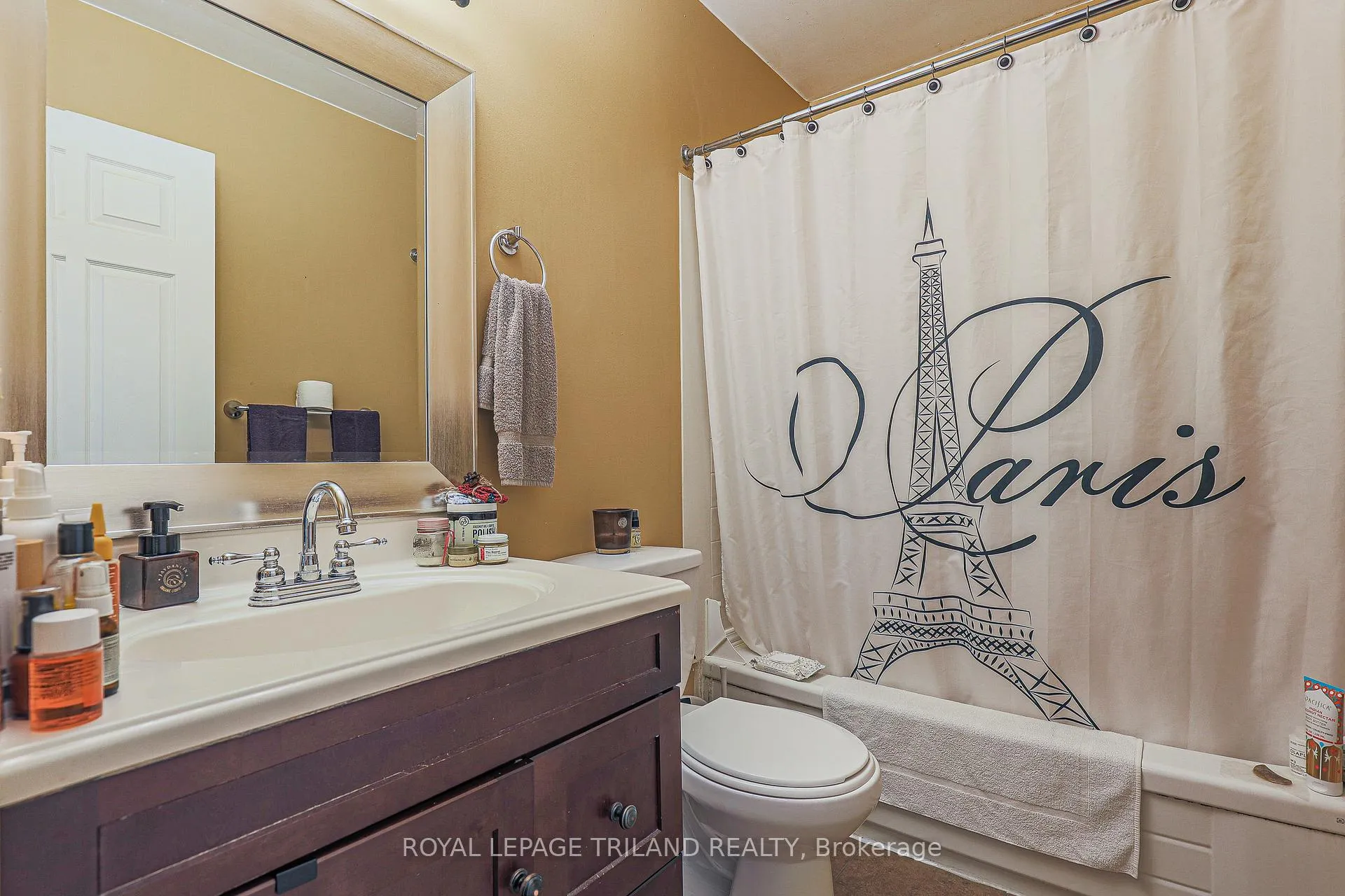 Photo 8 of Unit 1, 713 King Street, London, East K — HOMEH
